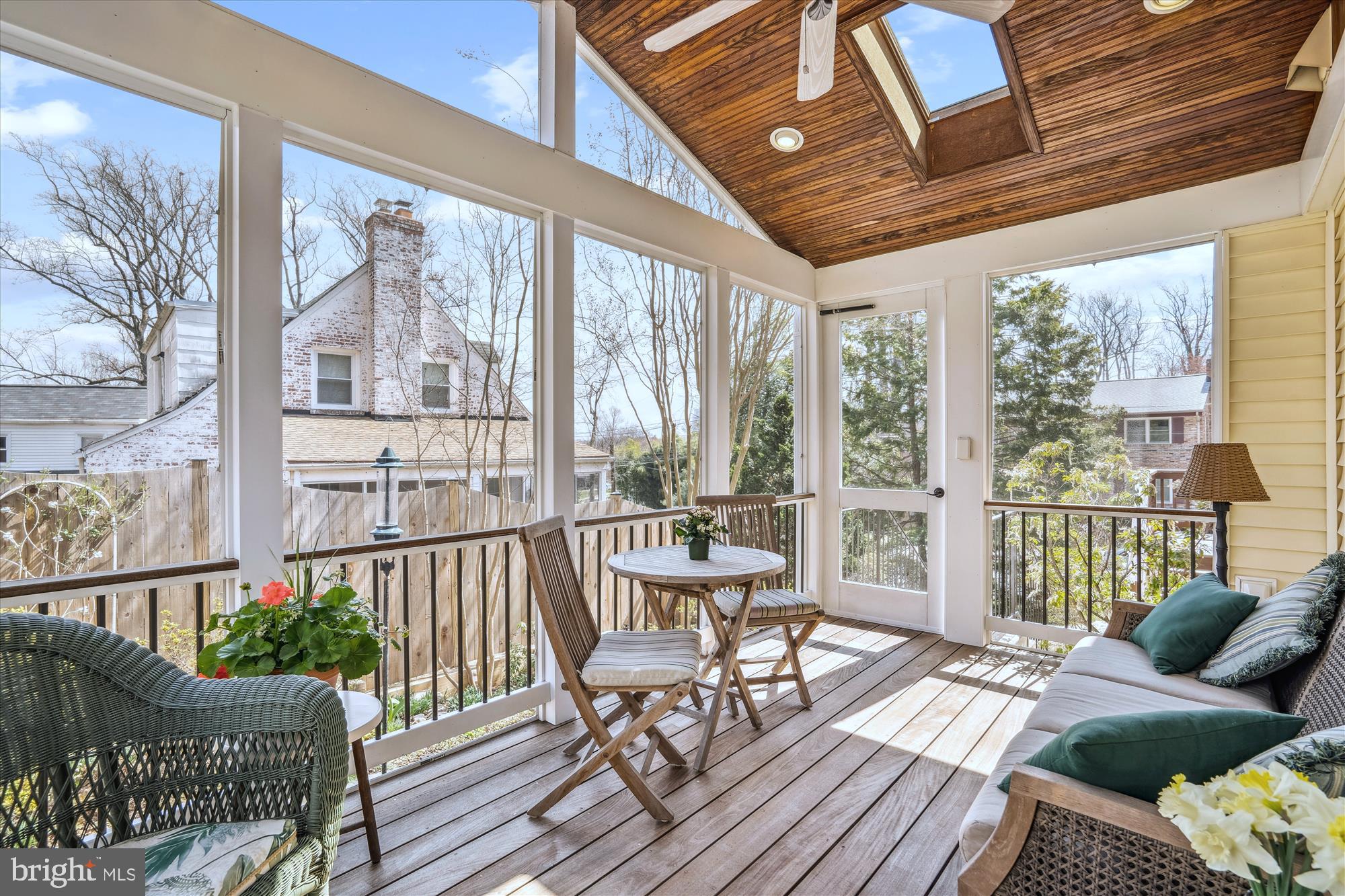 MAPLEWOOD - Residential