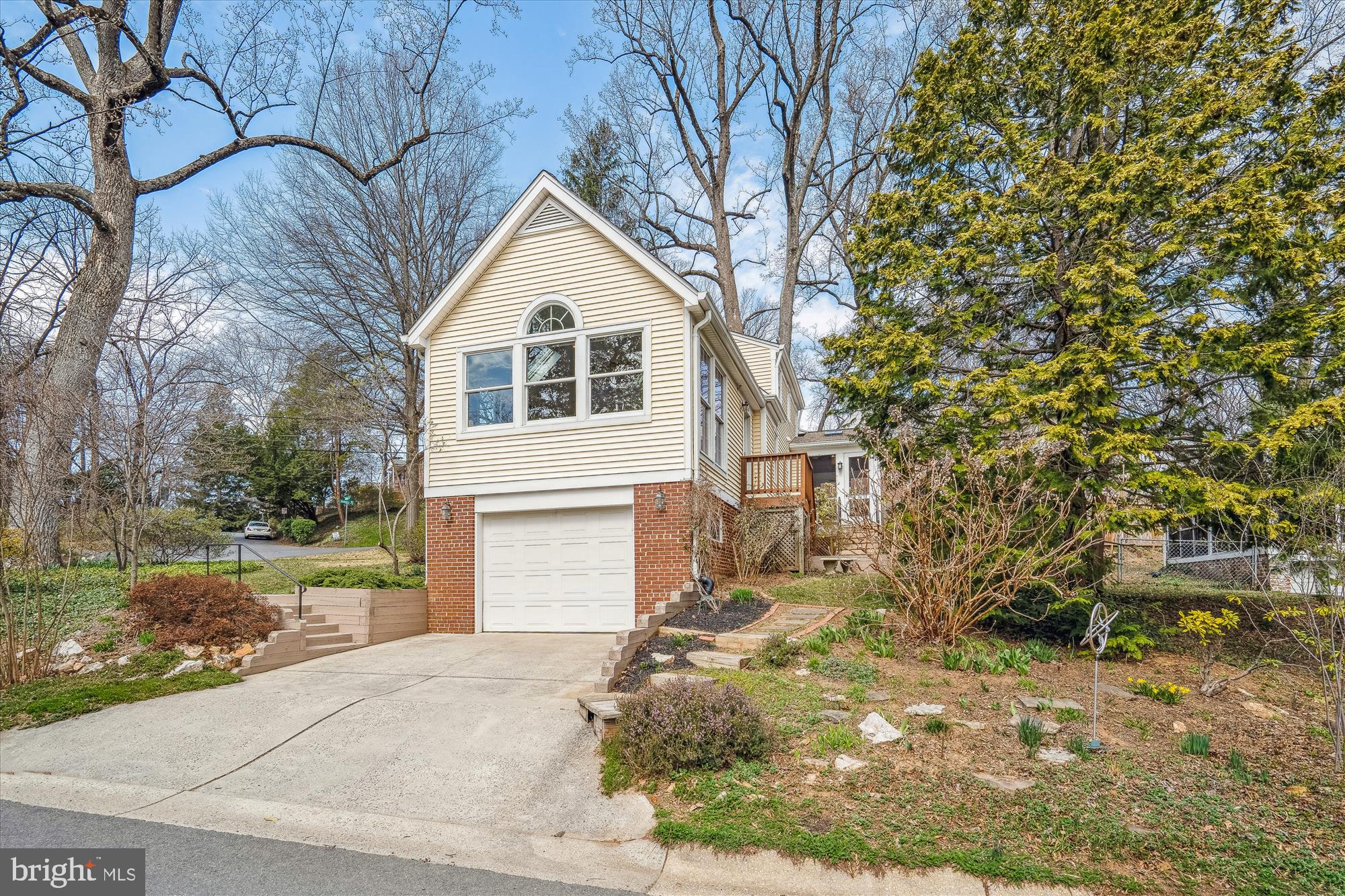 MAPLEWOOD - Residential