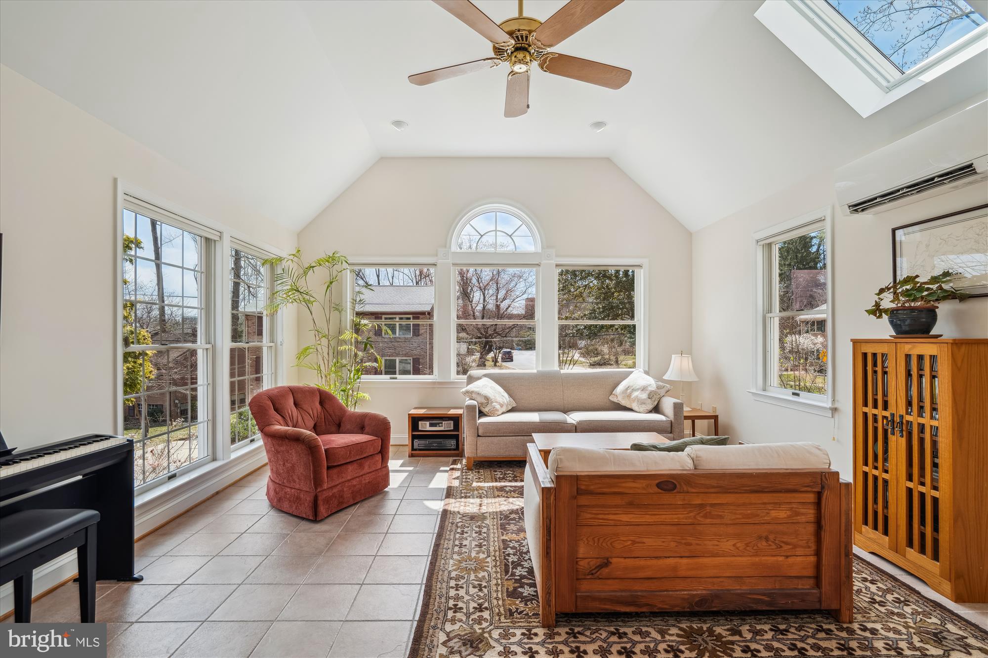 MAPLEWOOD - Residential