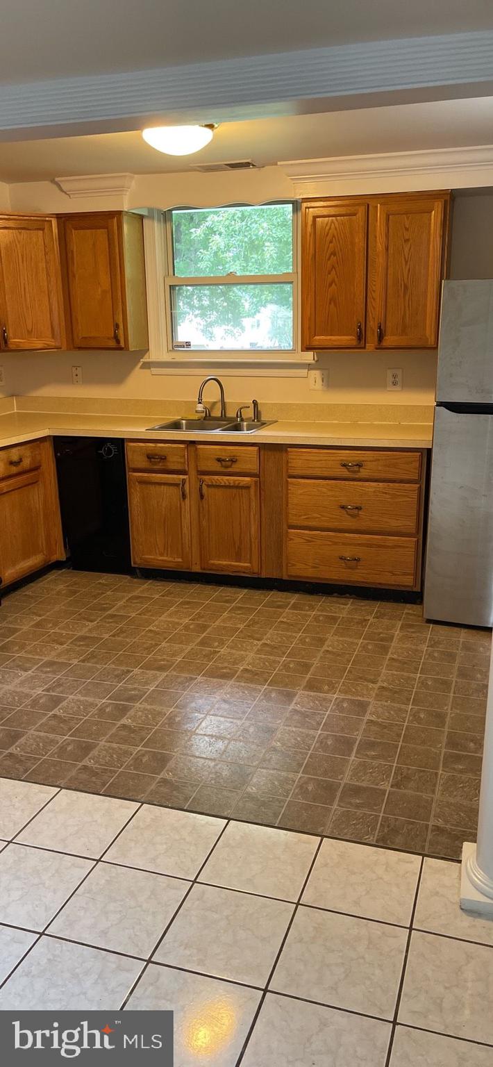 DALE CITY - Residential Lease