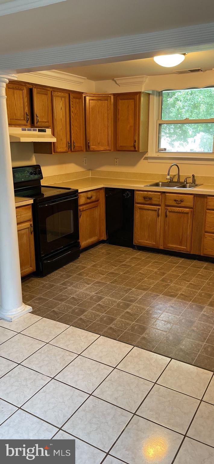 DALE CITY - Residential Lease