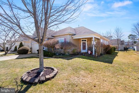 Photo of 42 Seagull Dr, LITTLE EGG HARBOR TWP, NJ 08087 (MLS # NJOC2040454)