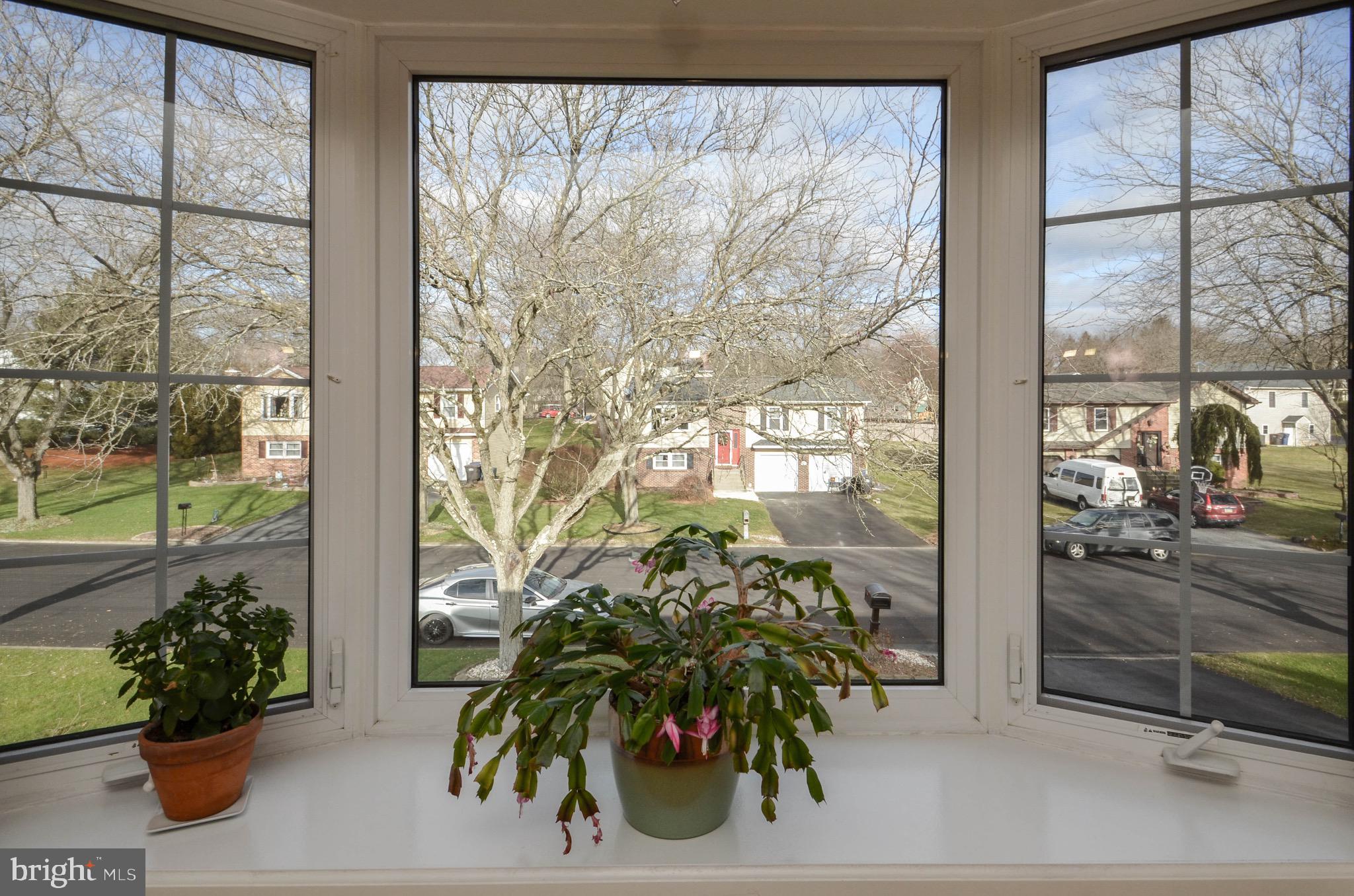 PRESIDENTIAL VILLAGE - Residential