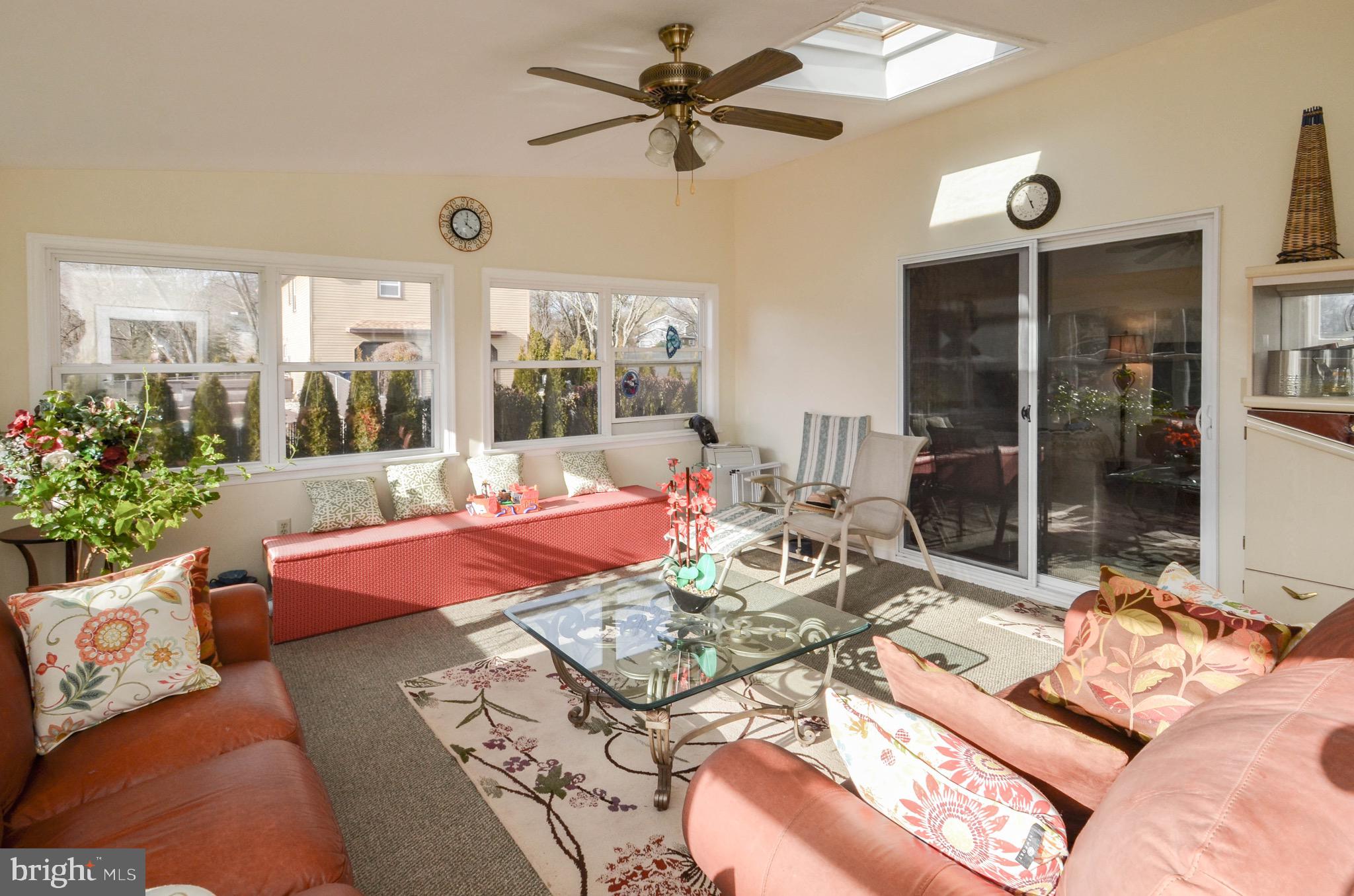 PRESIDENTIAL VILLAGE - Residential