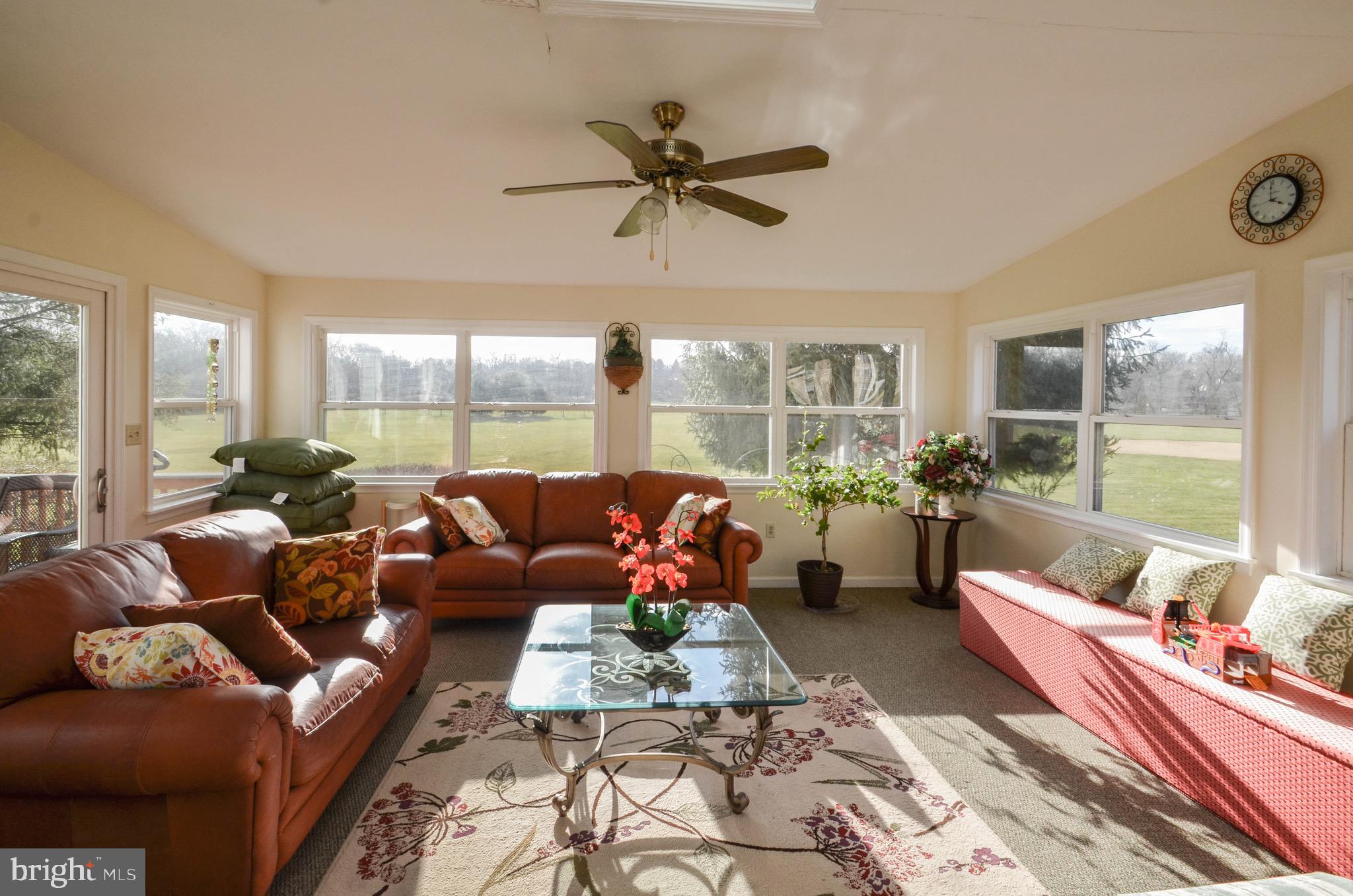 PRESIDENTIAL VILLAGE - Residential