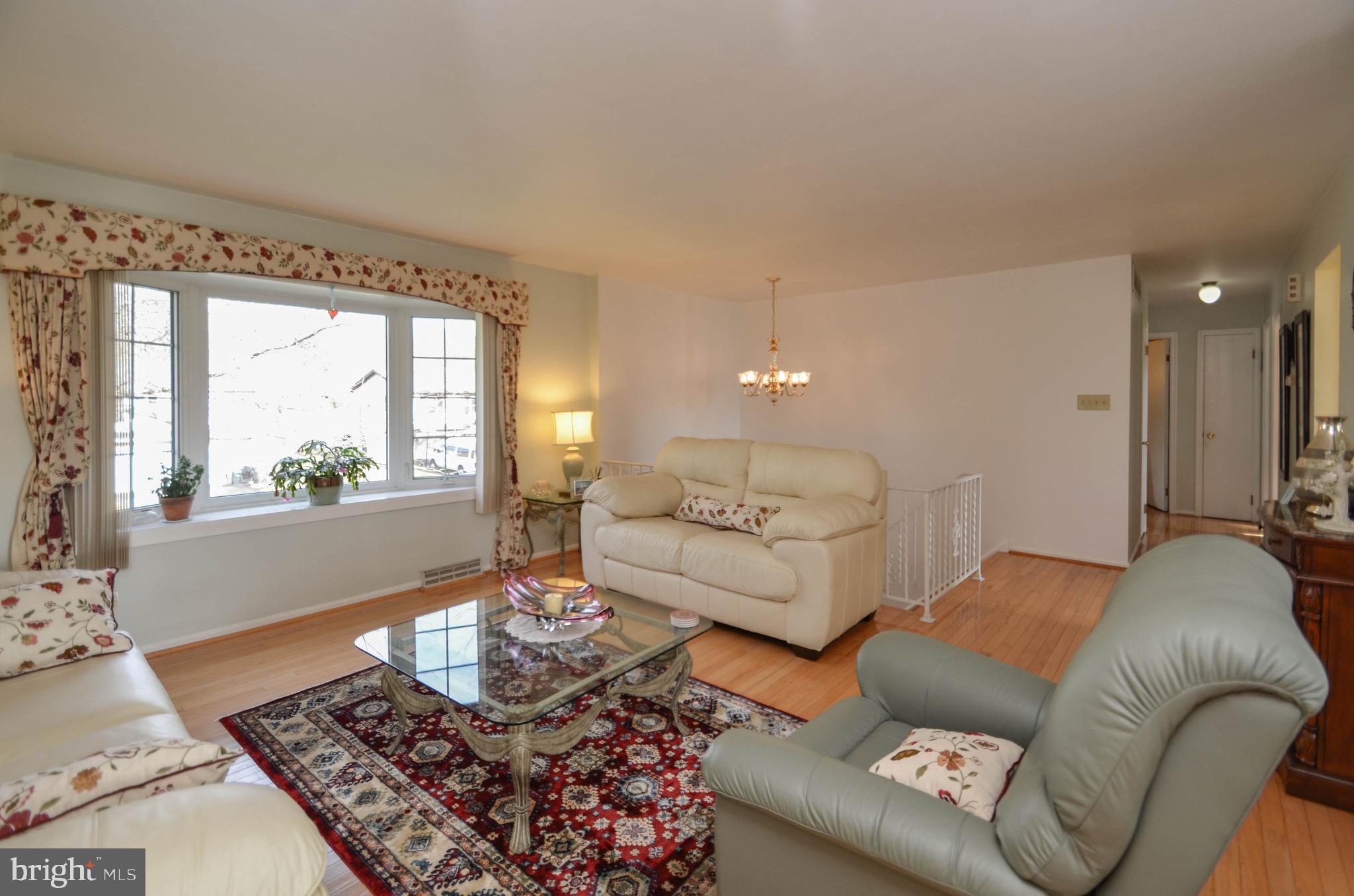 PRESIDENTIAL VILLAGE - Residential