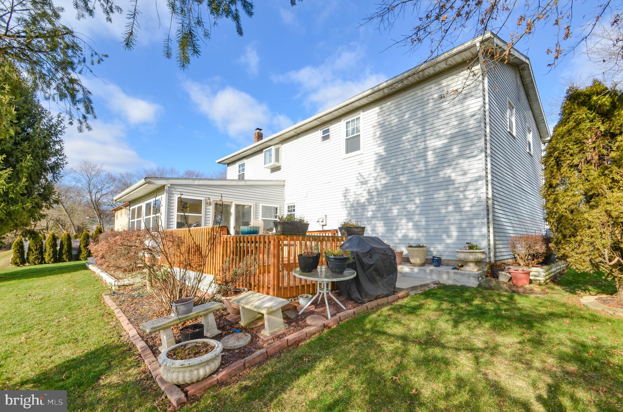 PRESIDENTIAL VILLAGE - Residential