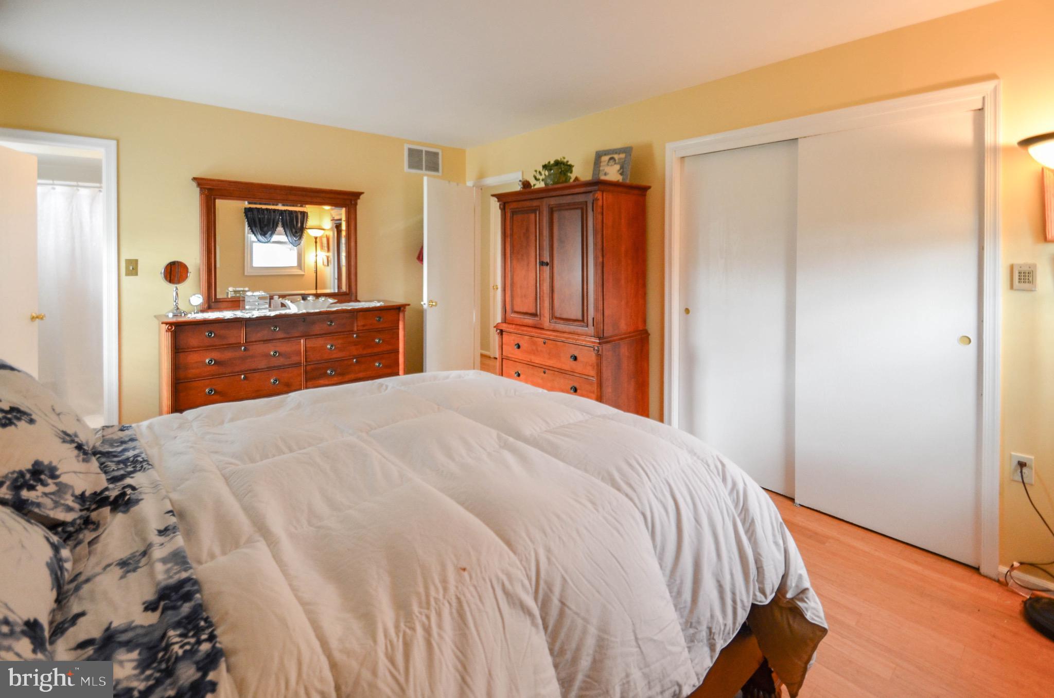 PRESIDENTIAL VILLAGE - Residential