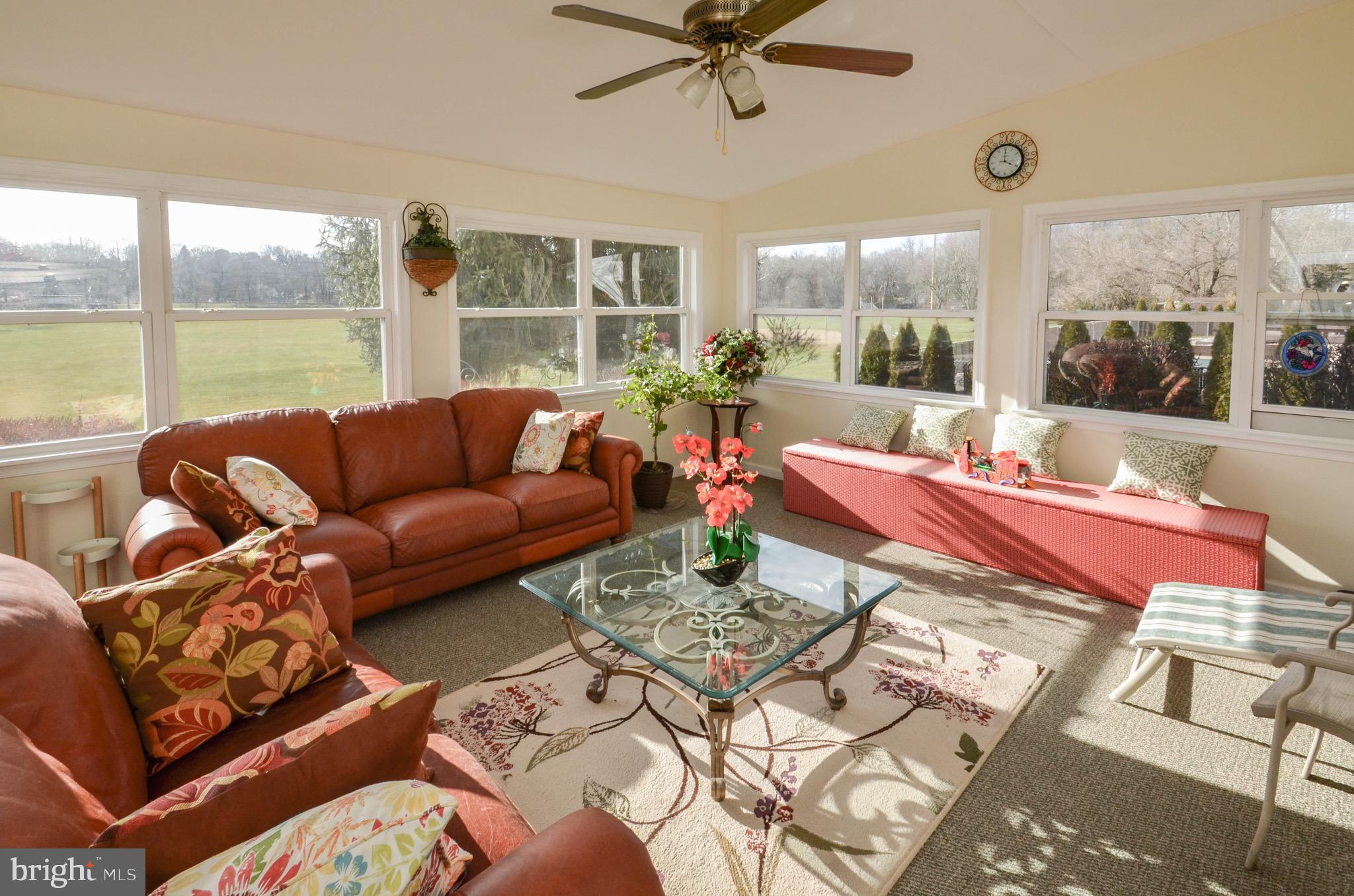 PRESIDENTIAL VILLAGE - Residential