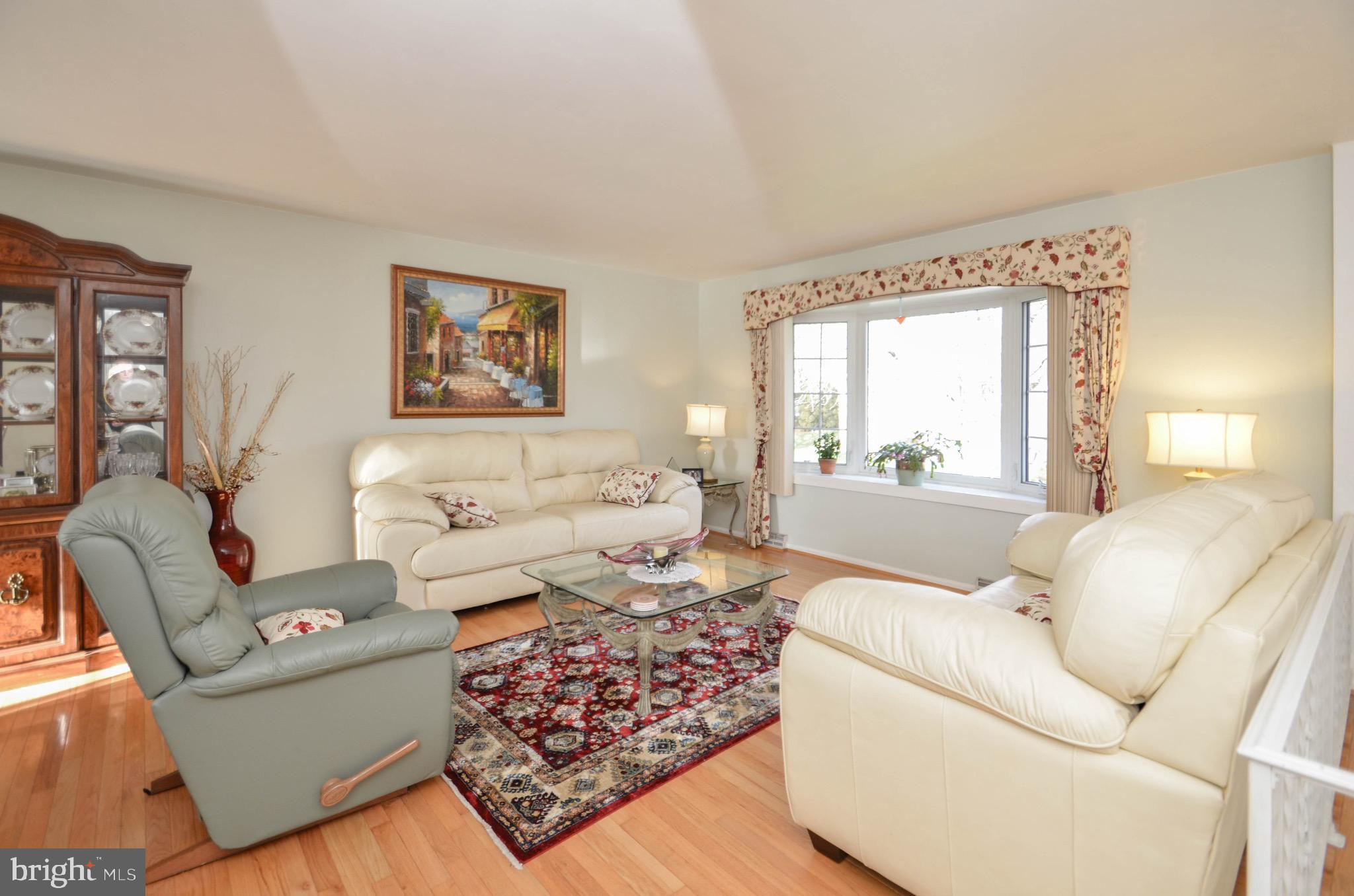 PRESIDENTIAL VILLAGE - Residential