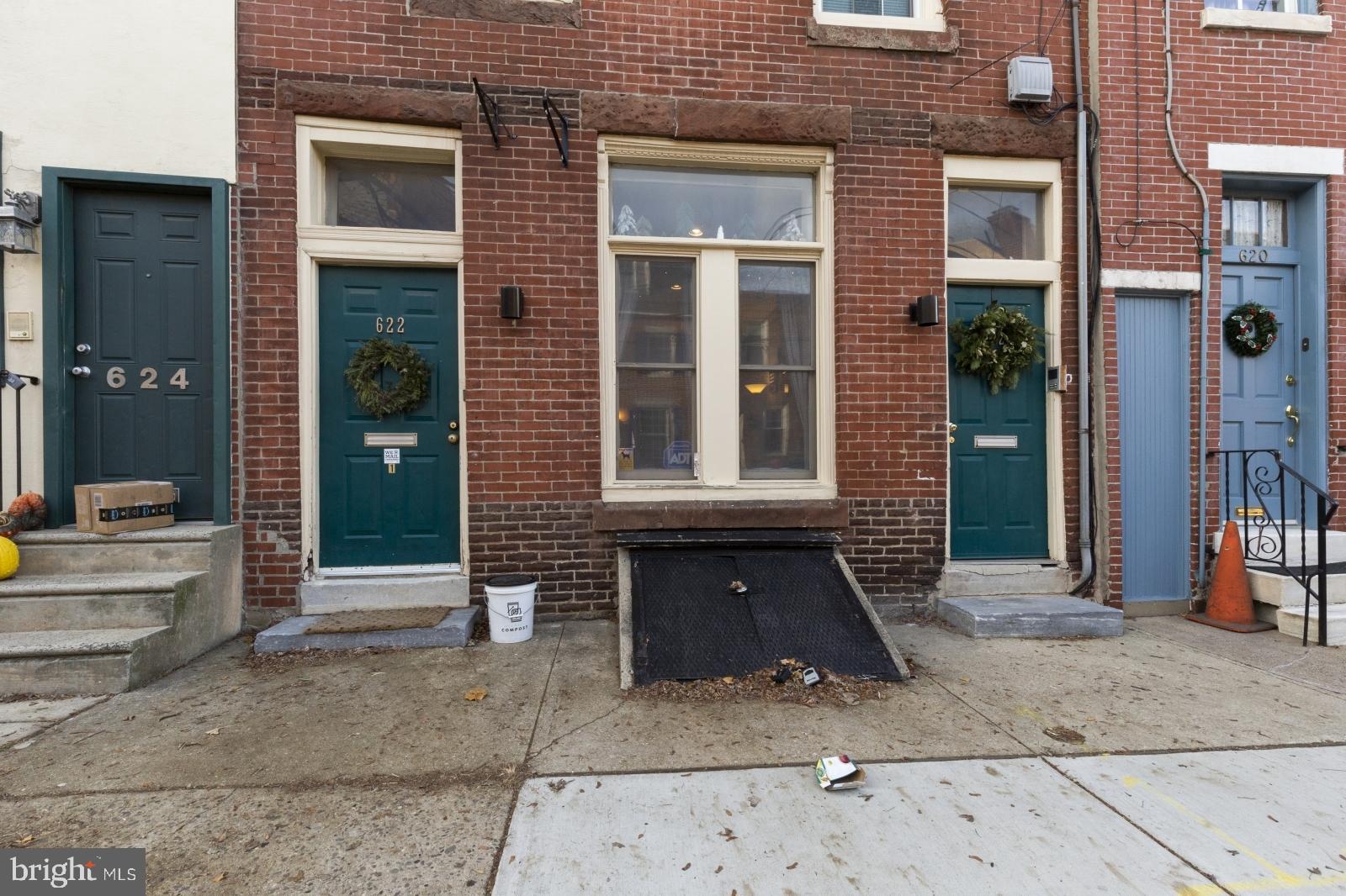 QUEEN VILLAGE - Residential Lease