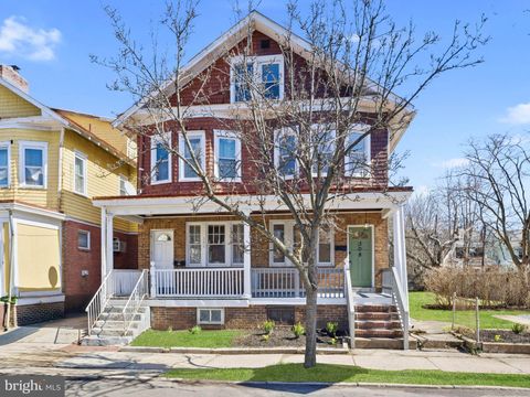 Townhouse For Sale - 308 Cleveland Avenue<br/> TRENTON, NJ 08629