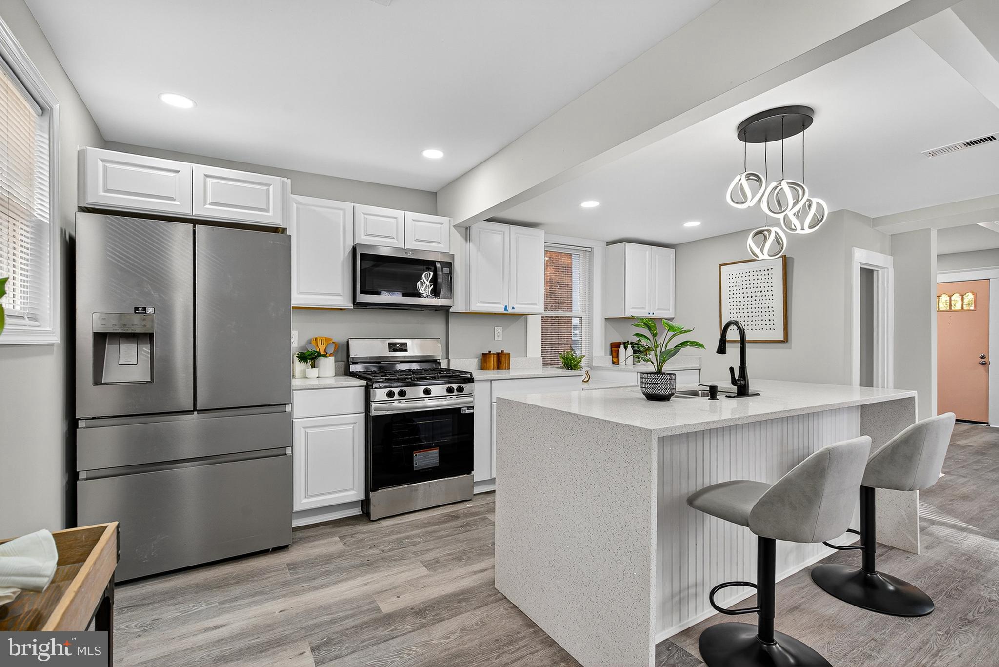 KENILWORTH PARK - Residential