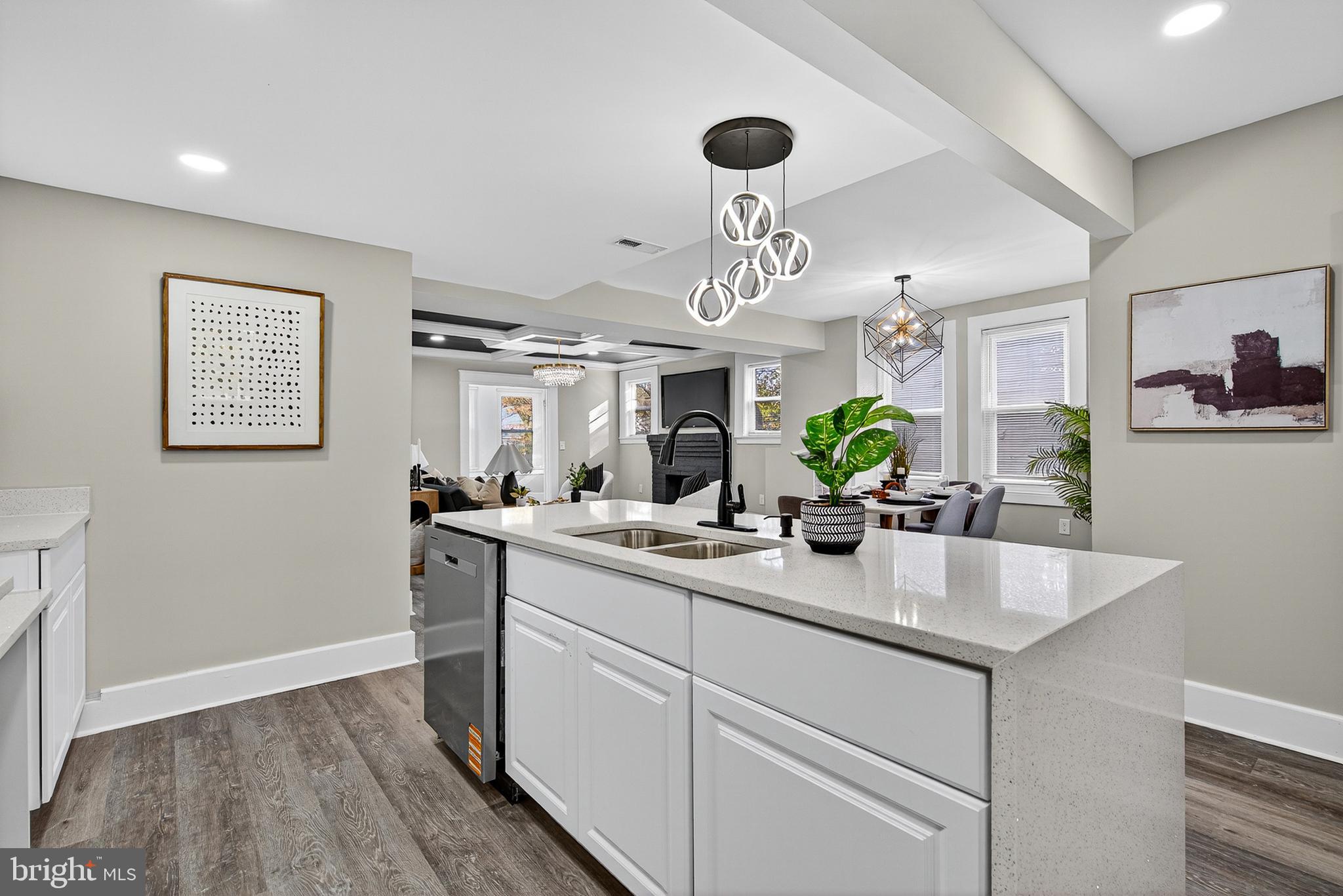 KENILWORTH PARK - Residential