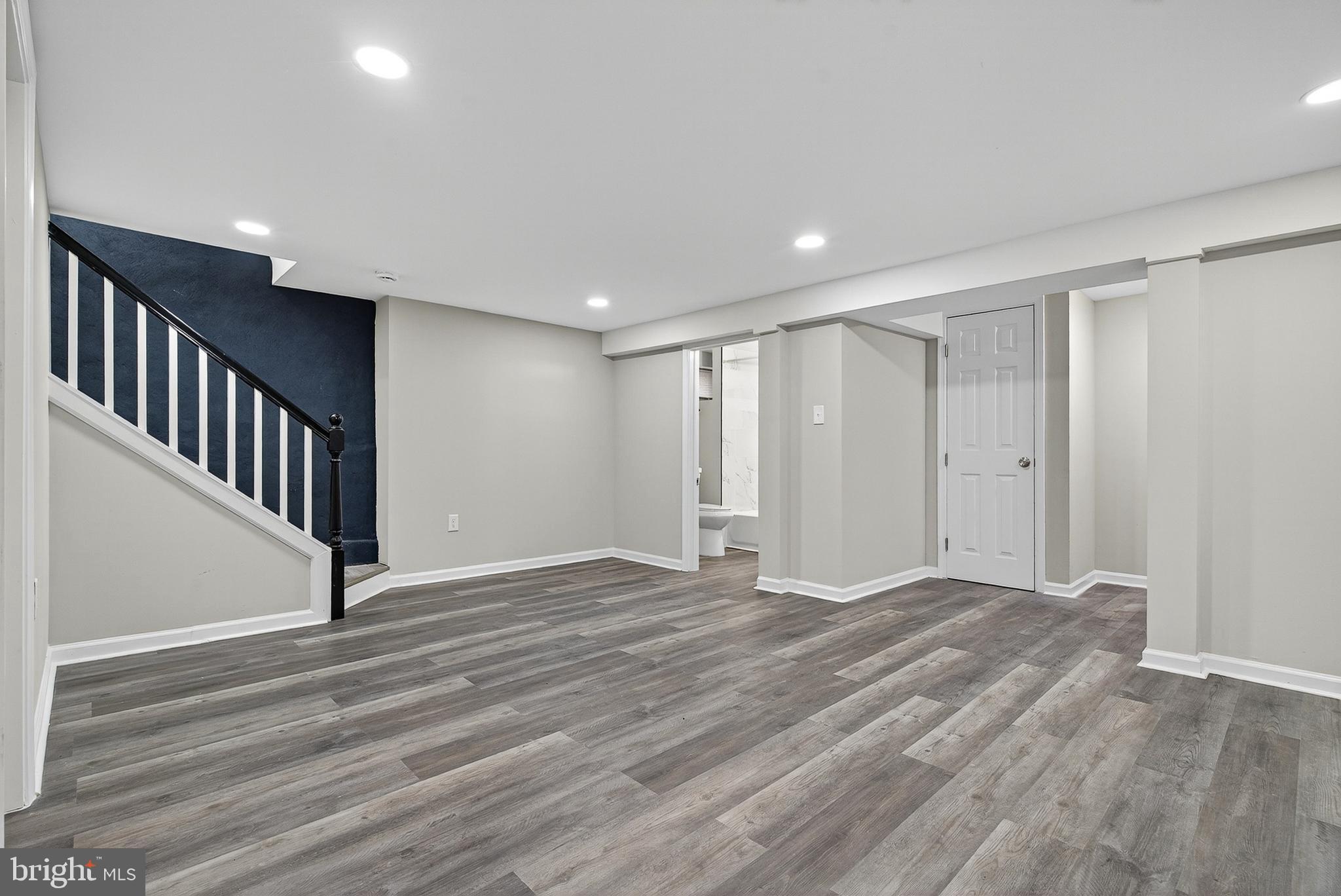 KENILWORTH PARK - Residential