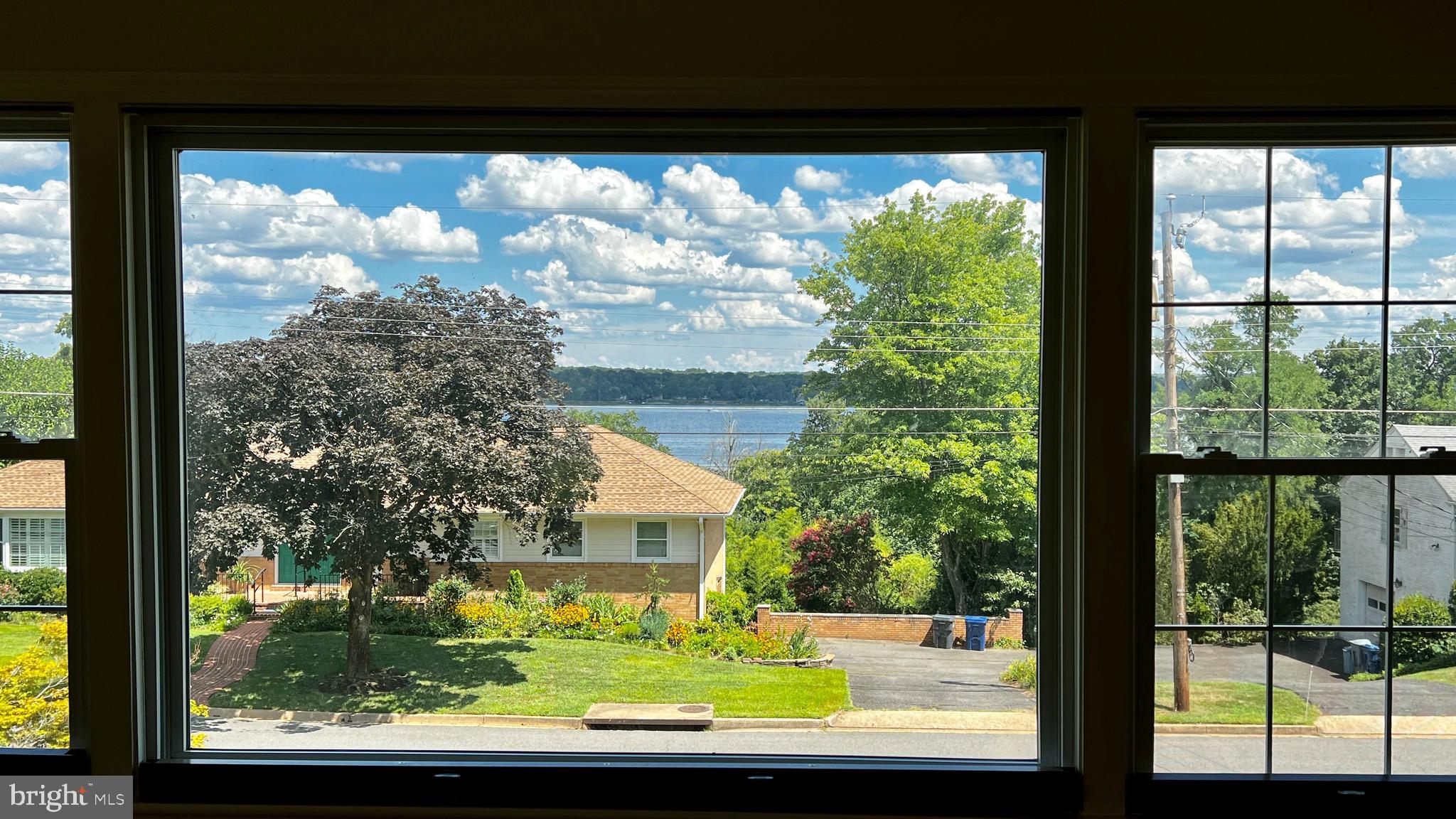 VILLAMAY - Residential Lease