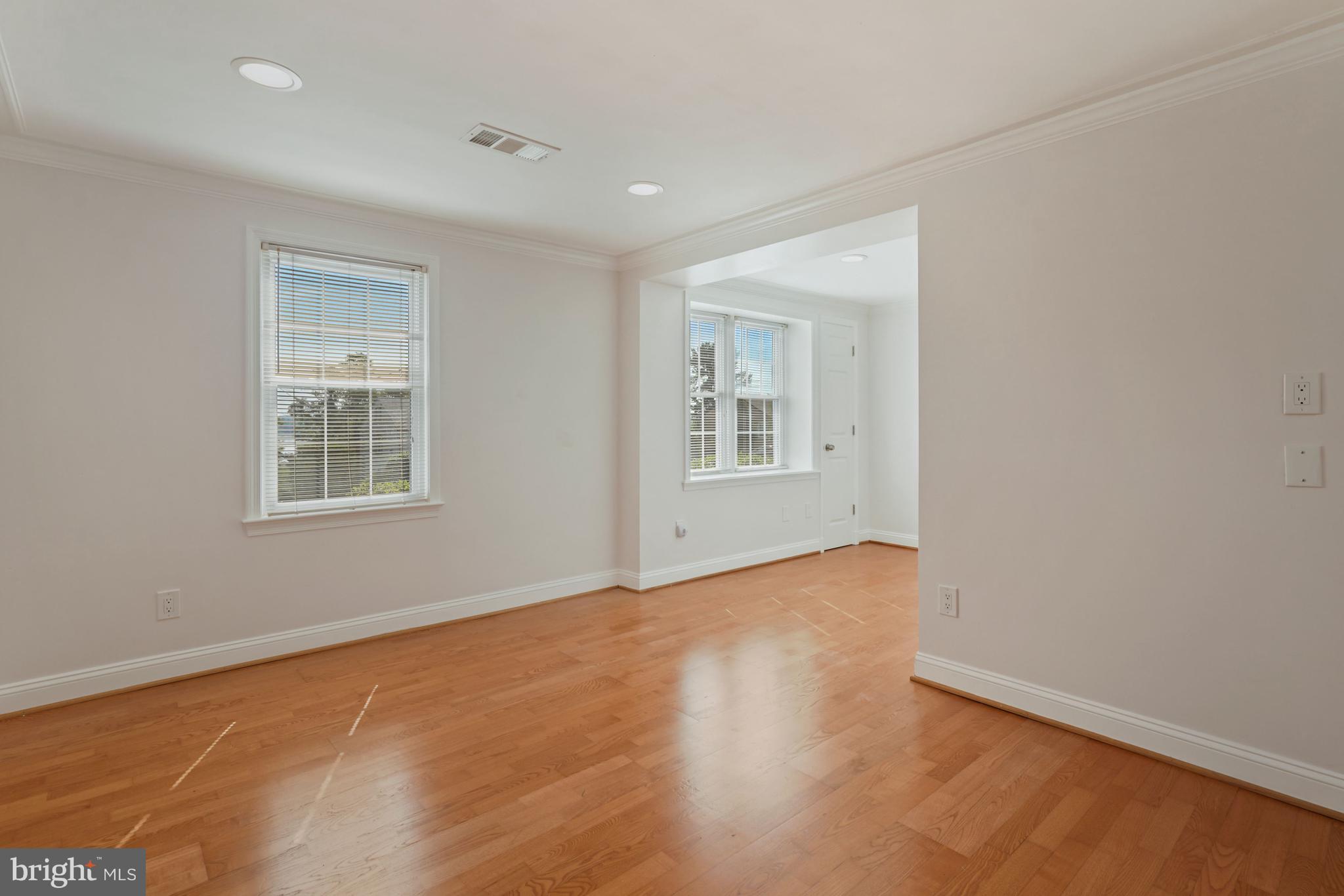 VILLAMAY - Residential Lease