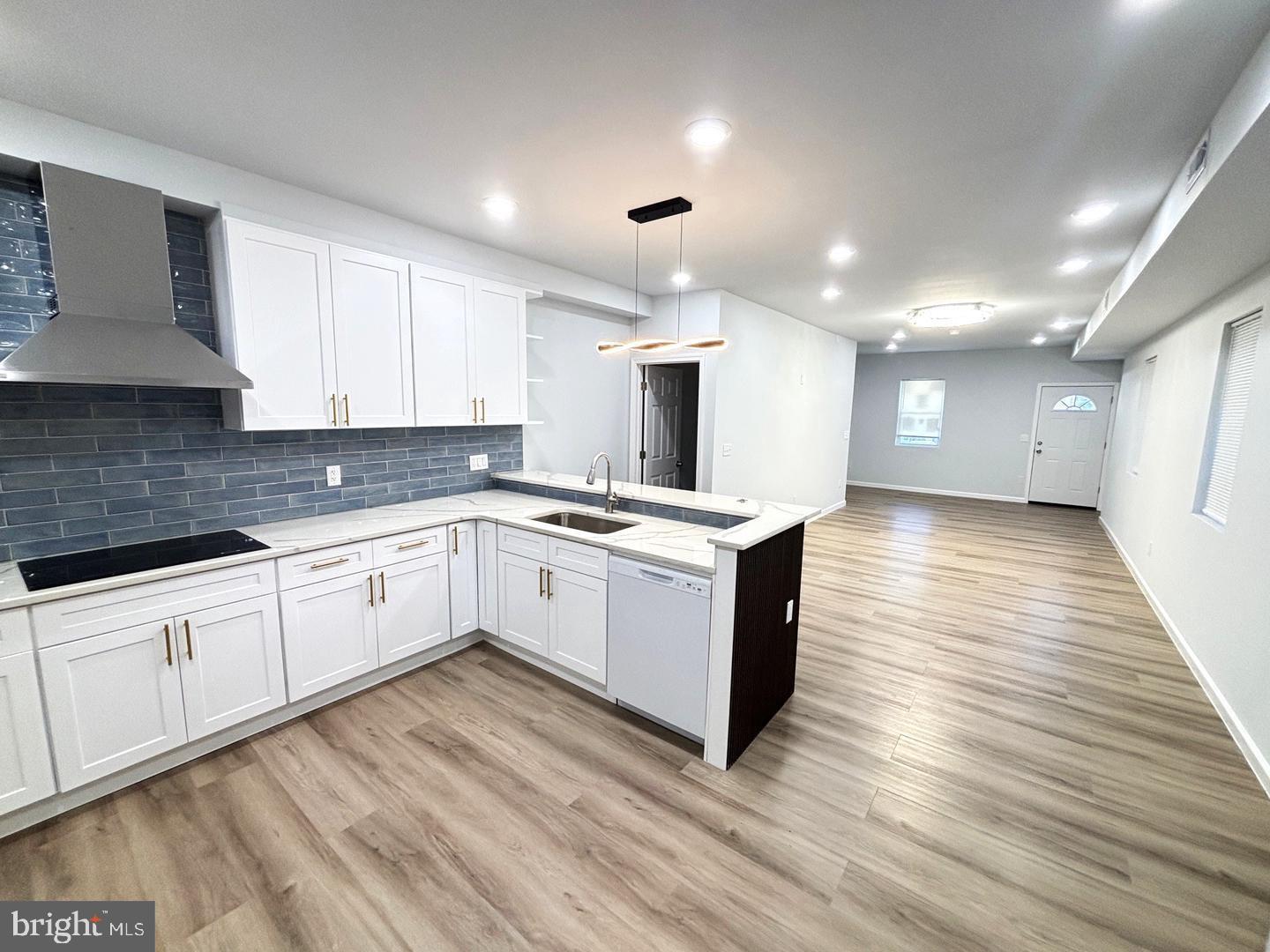 PHILADELPHIA - Residential