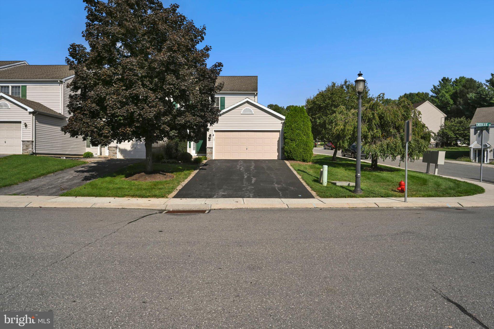 41 CREEKSIDE DRIVE