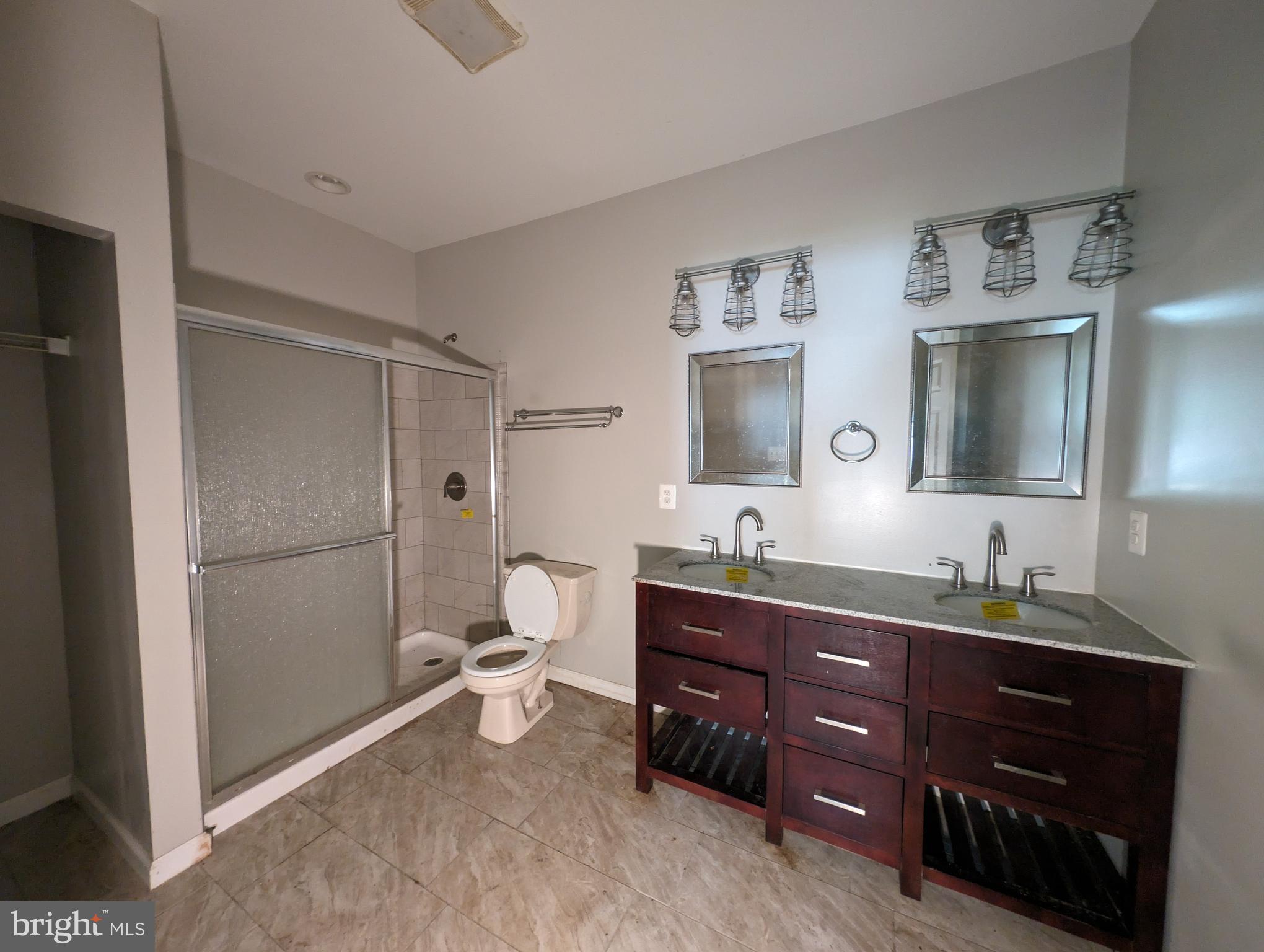 EDGEWOOD MEADOWS - Residential