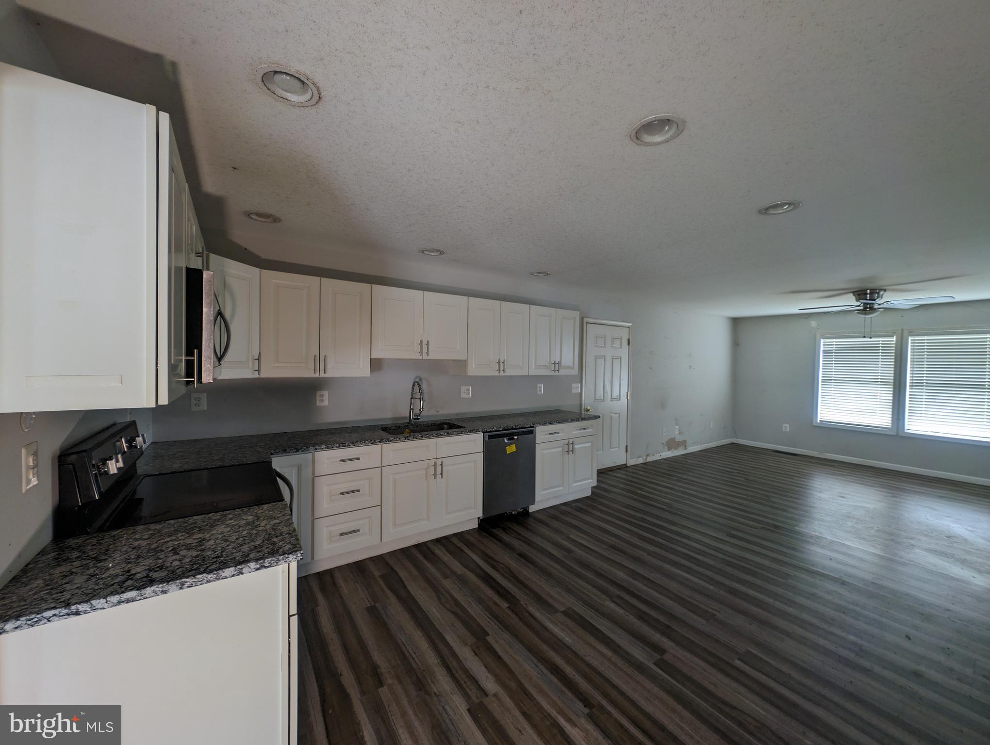 EDGEWOOD MEADOWS - Residential