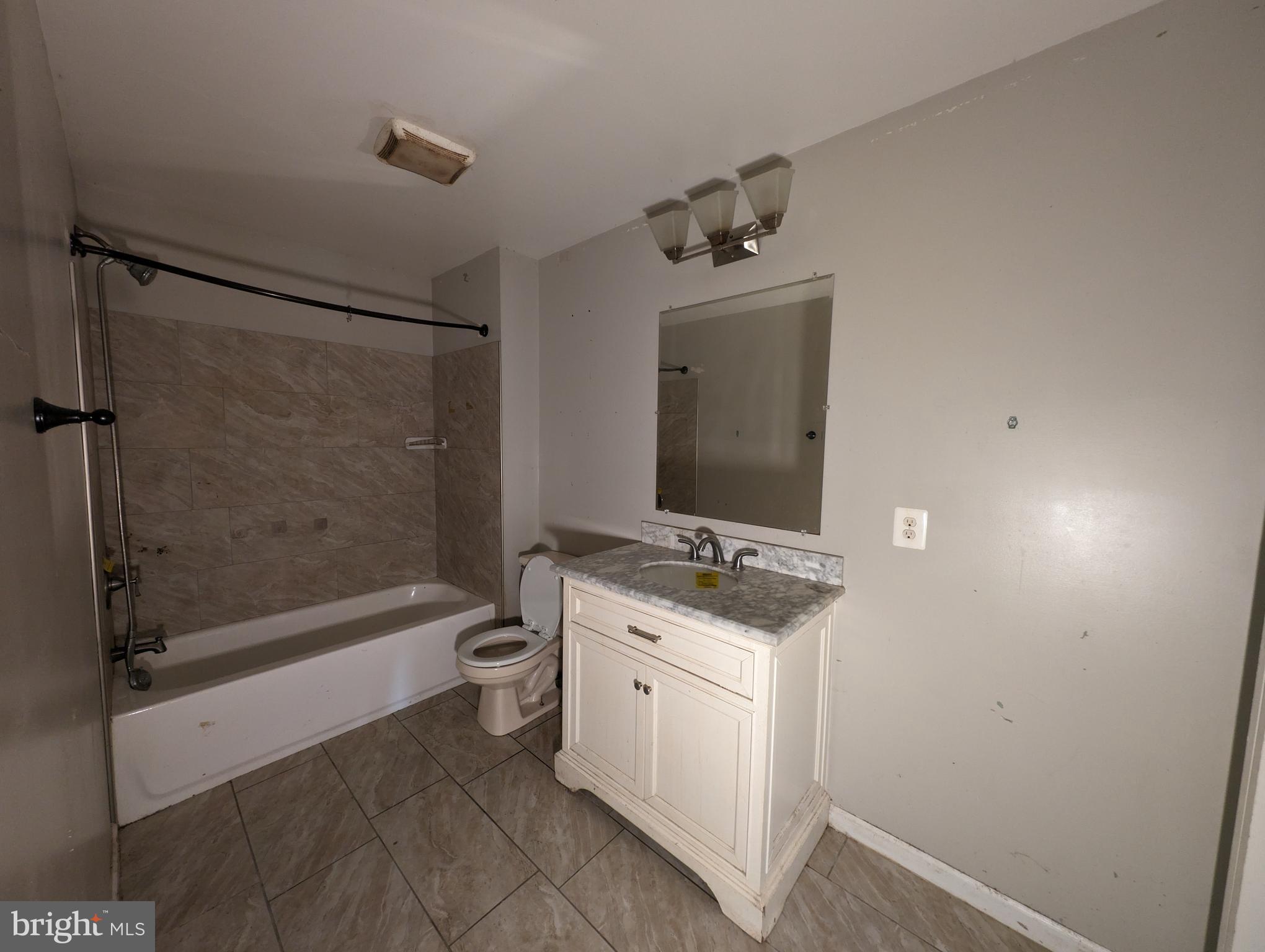 EDGEWOOD MEADOWS - Residential