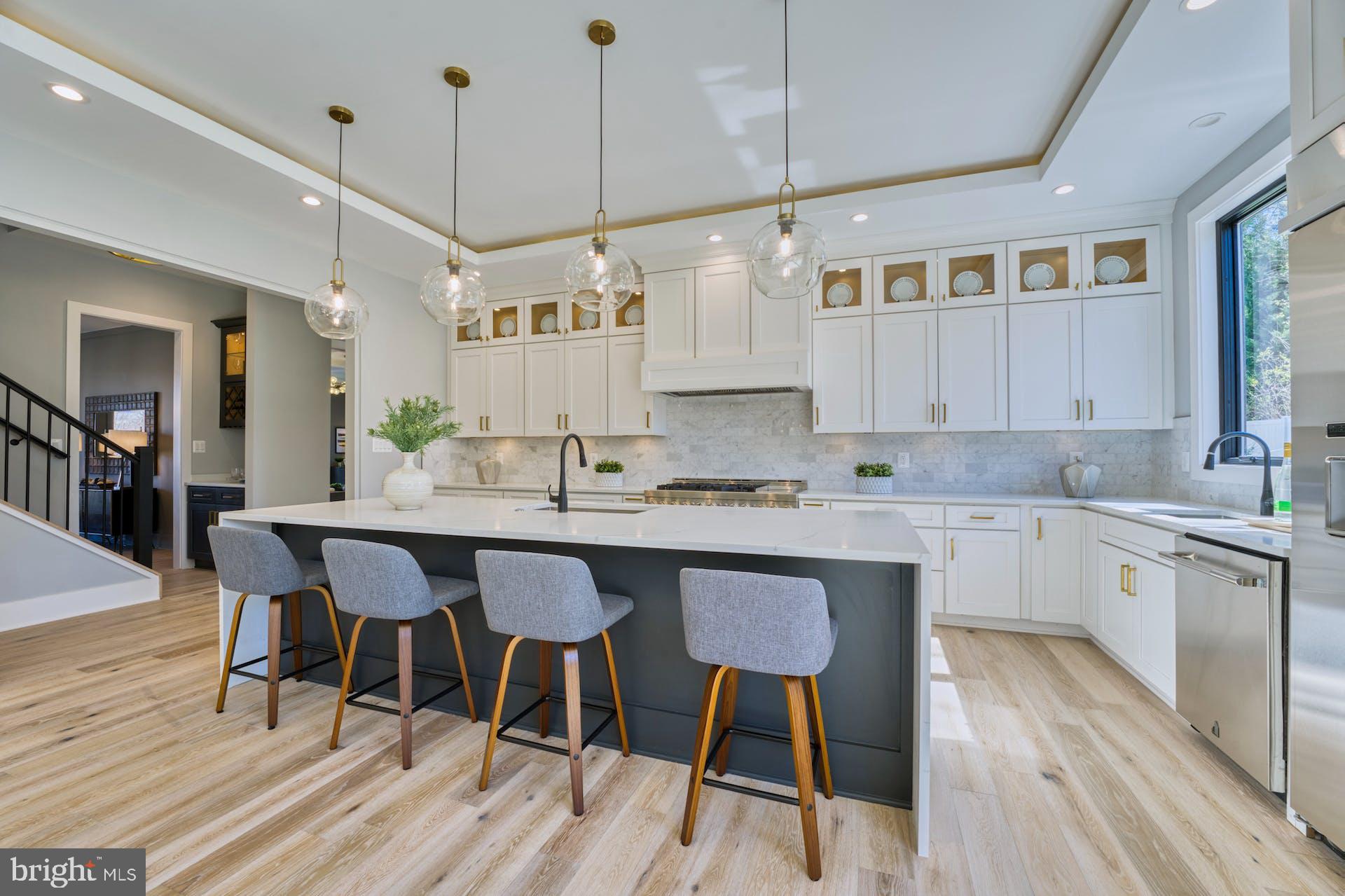 ROSEMONT - Residential