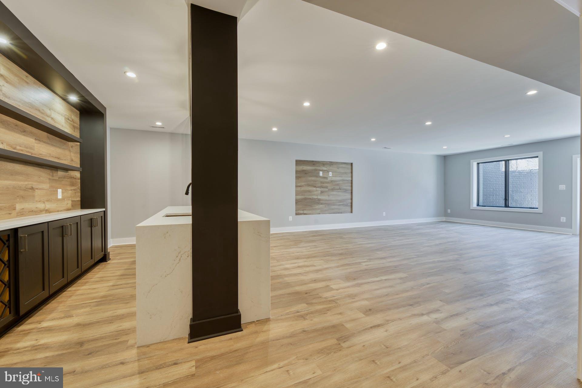 ROSEMONT - Residential