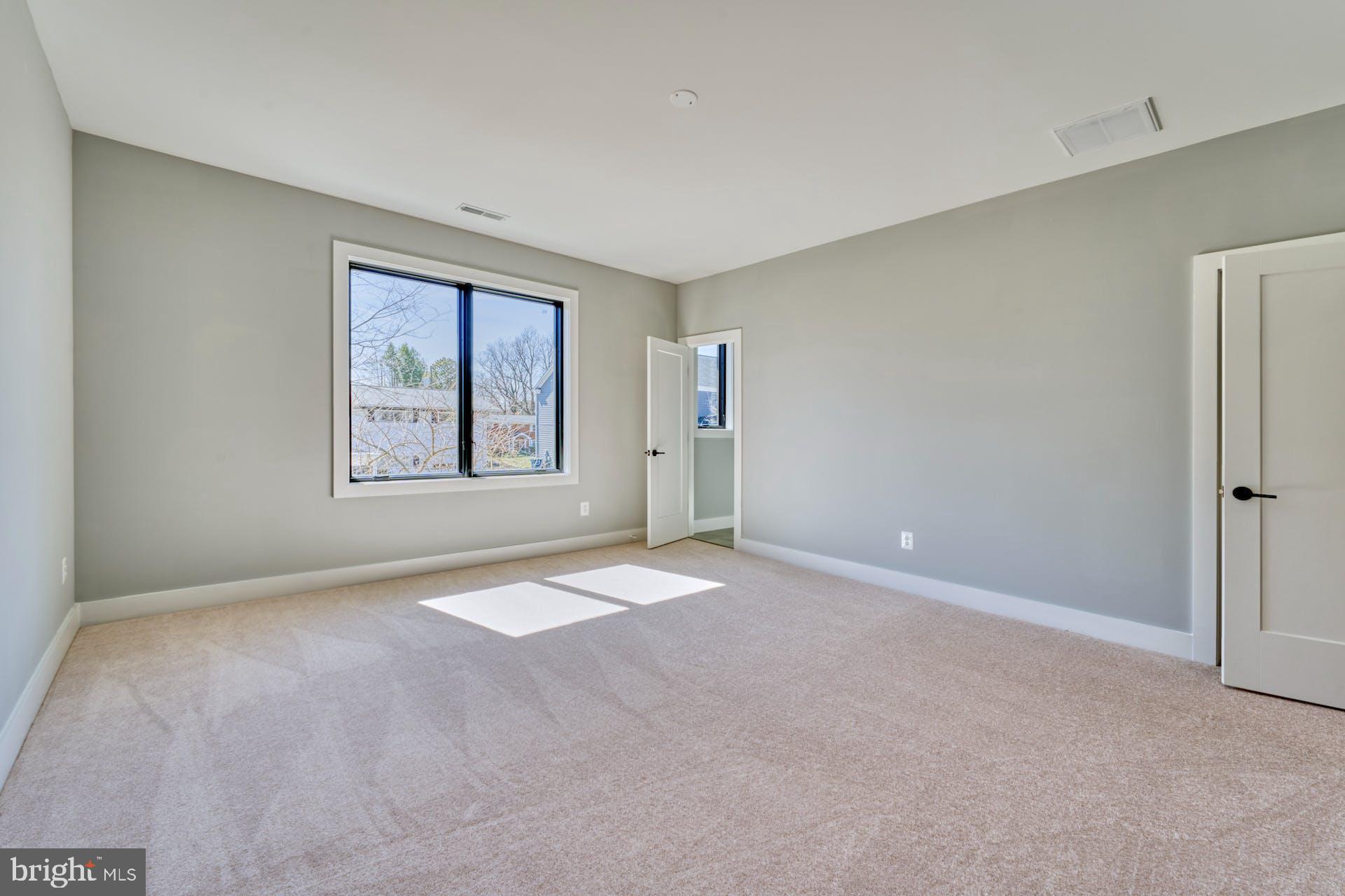 ROSEMONT - Residential