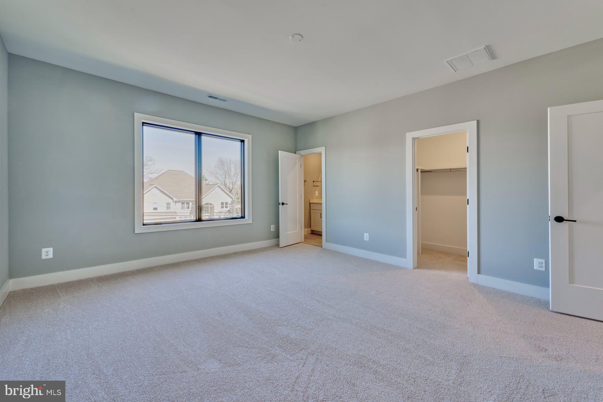 ROSEMONT - Residential