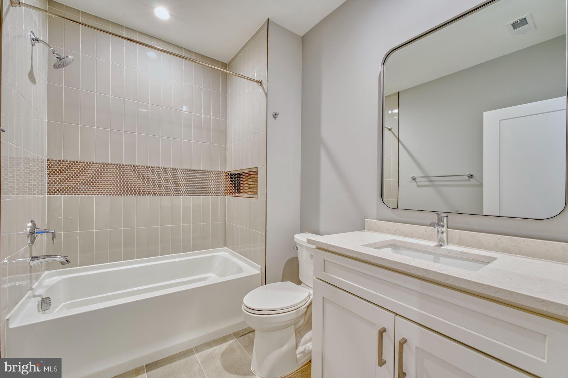 ROSEMONT - Residential