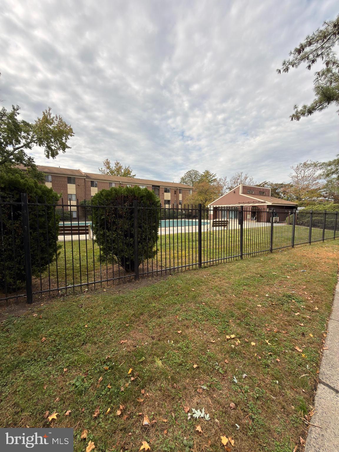 9921 BUSTLETON AVENUE 00 F3