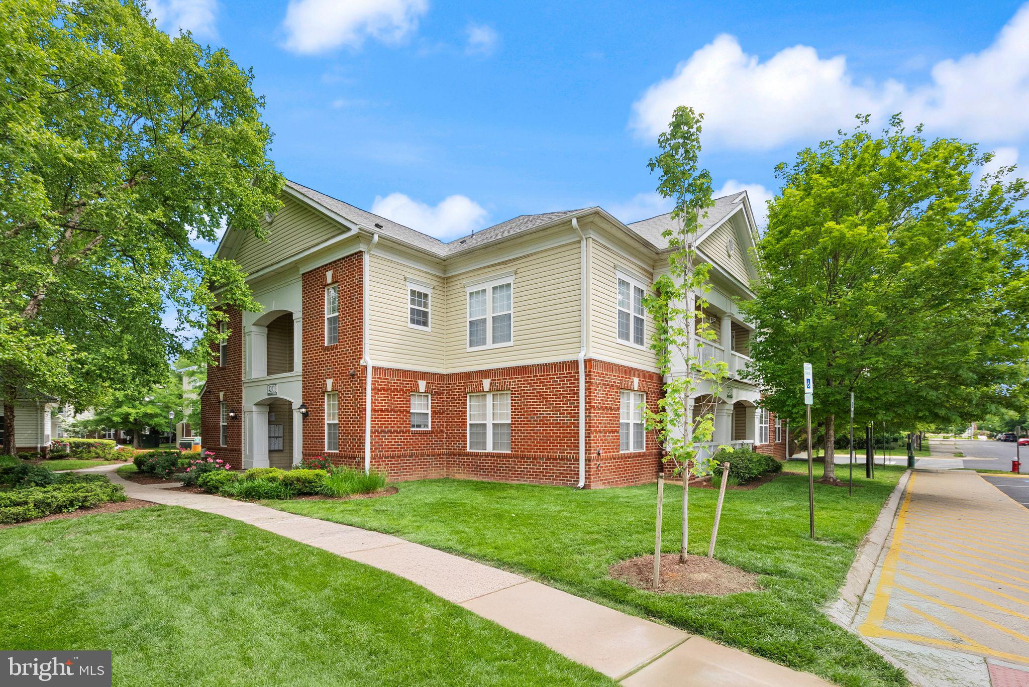 42432 HOLLYHOCK TERRACE 101