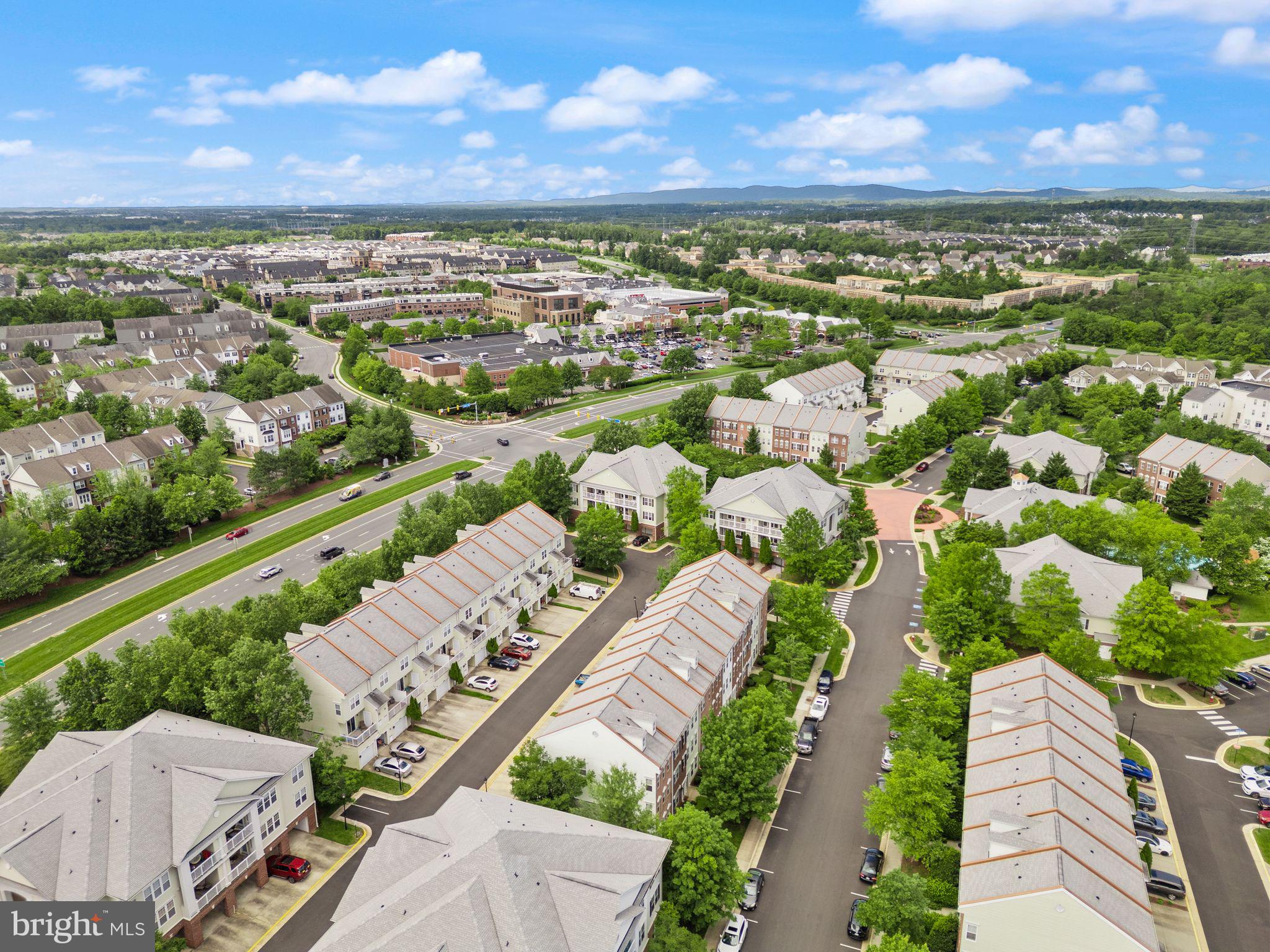 SUMMERFIELD - Residential