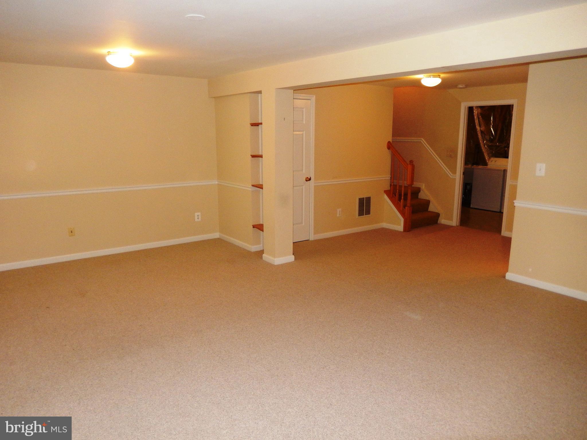 COMPTON VILLAGE - Residential