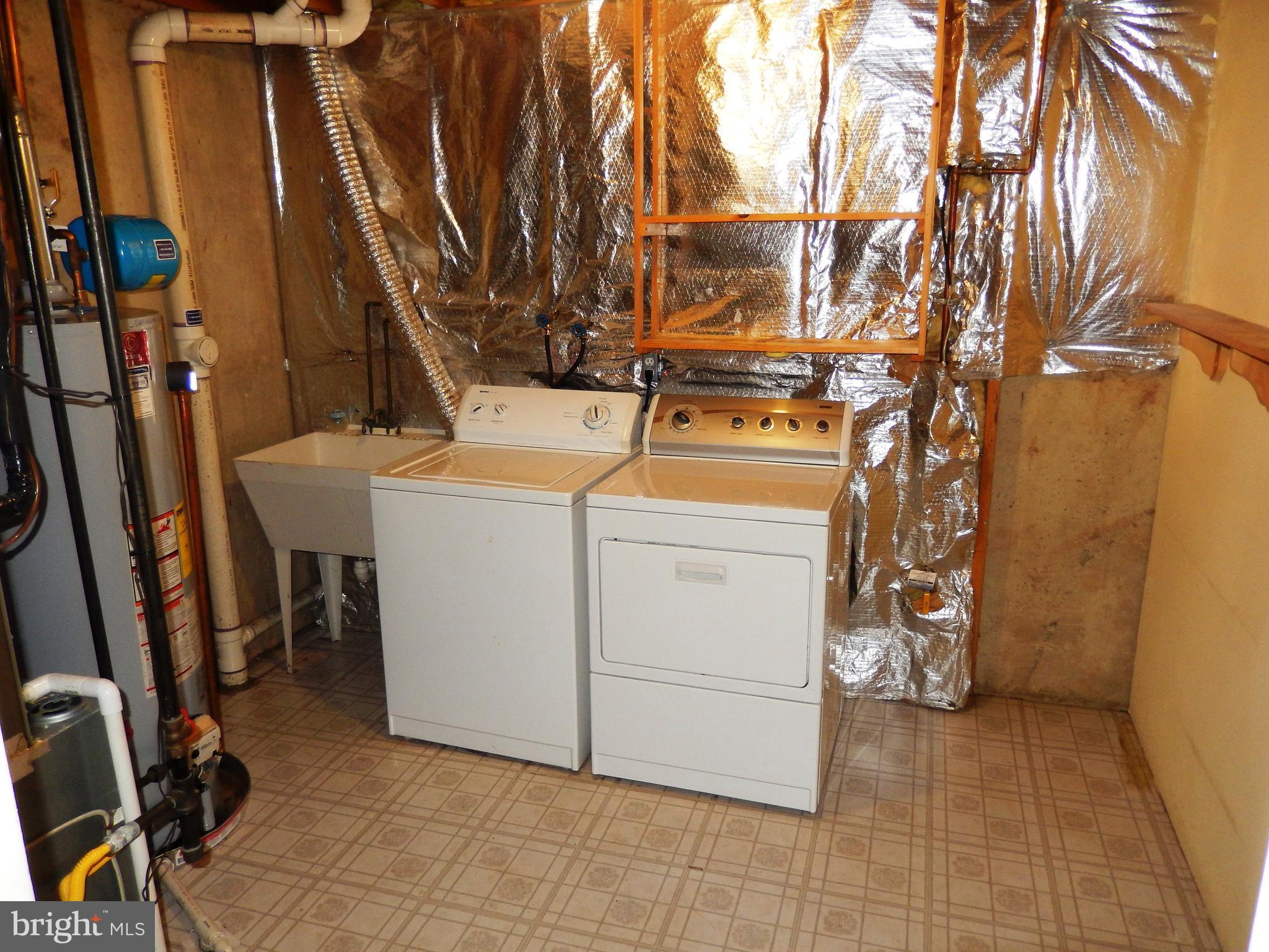 COMPTON VILLAGE - Residential