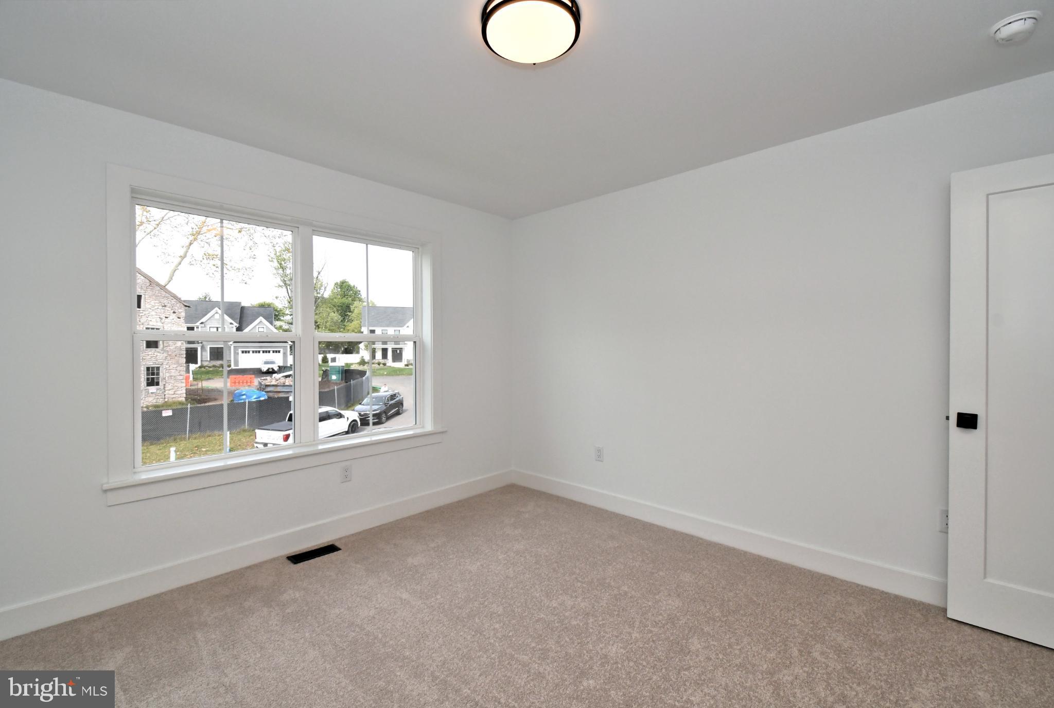 SYCAMORE FARM - Residential