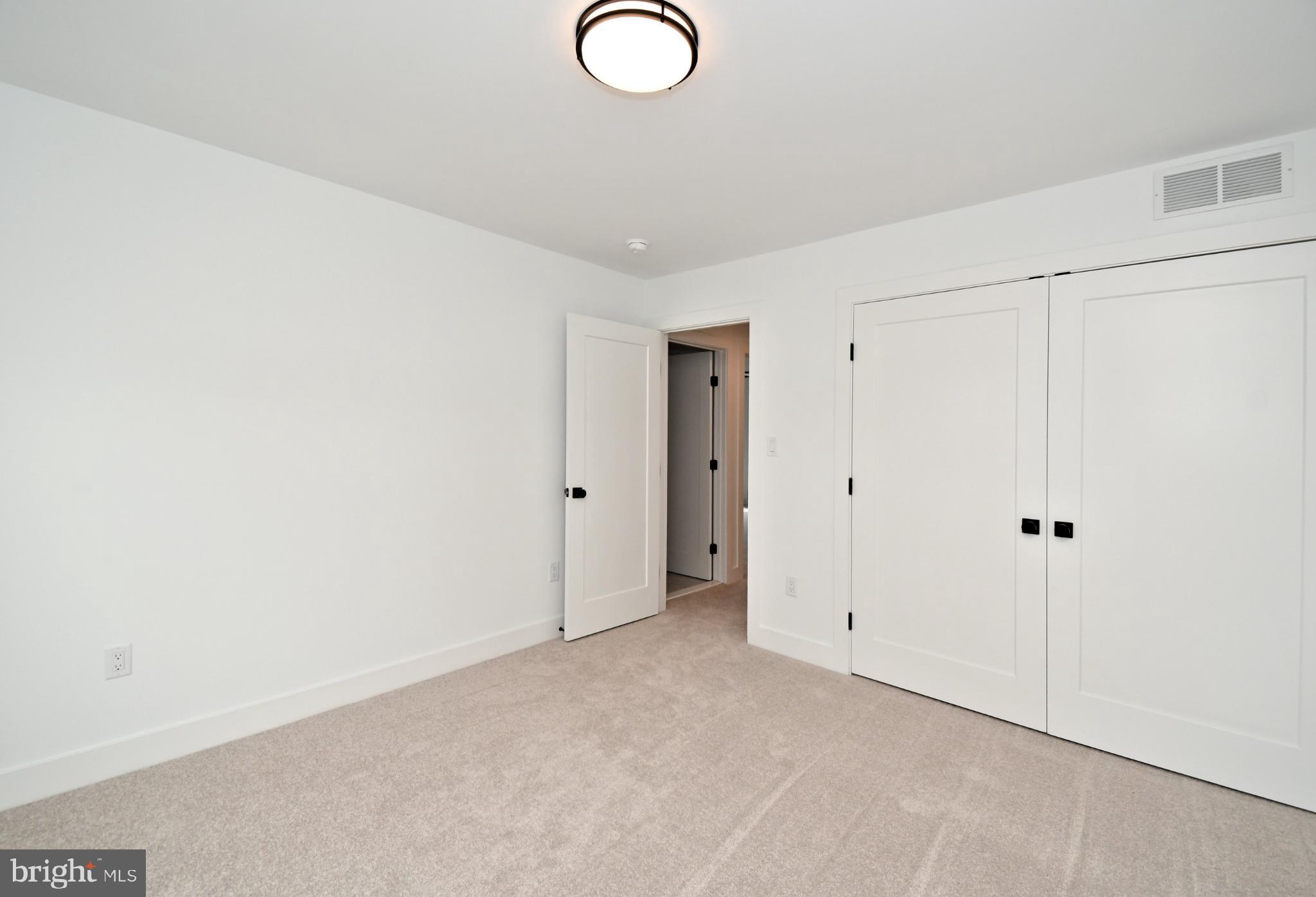 SYCAMORE FARM - Residential