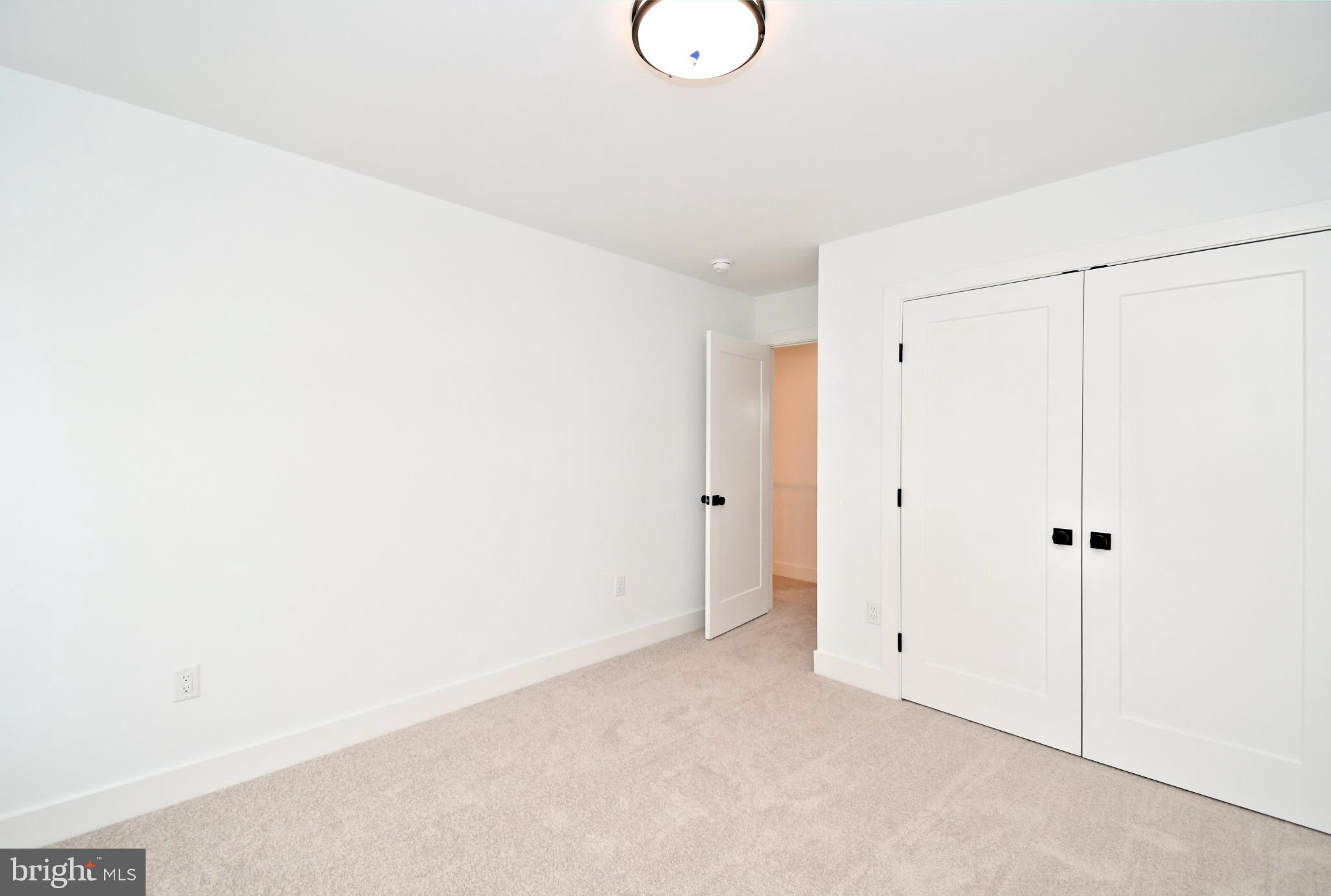 SYCAMORE FARM - Residential