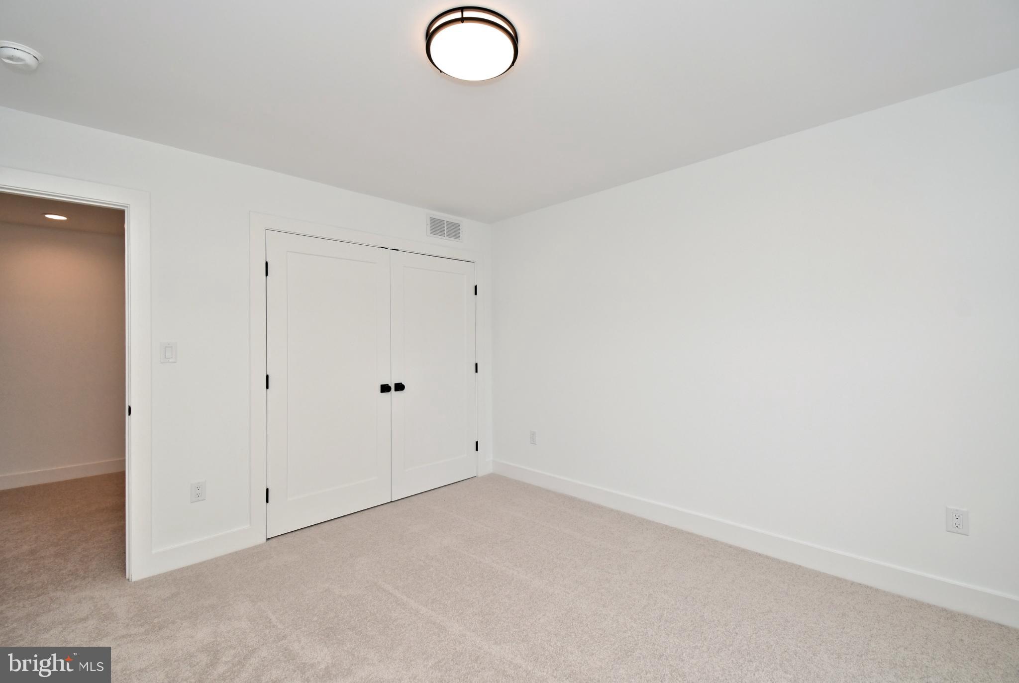 SYCAMORE FARM - Residential