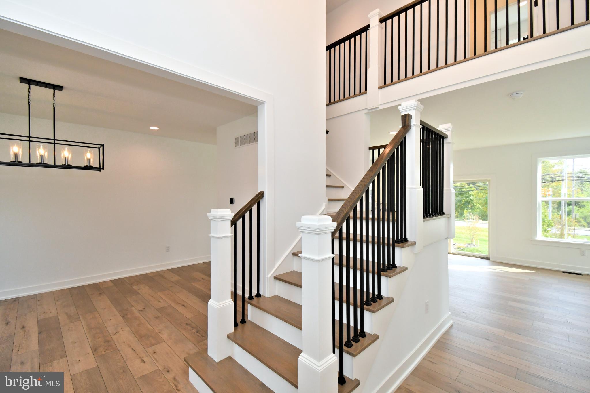 942 STEIN COURT