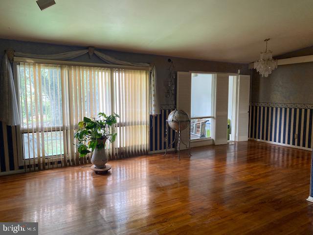 OLD COURT ESTATES - Residential