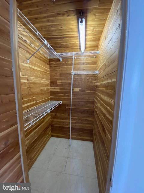 OLD COURT ESTATES - Residential