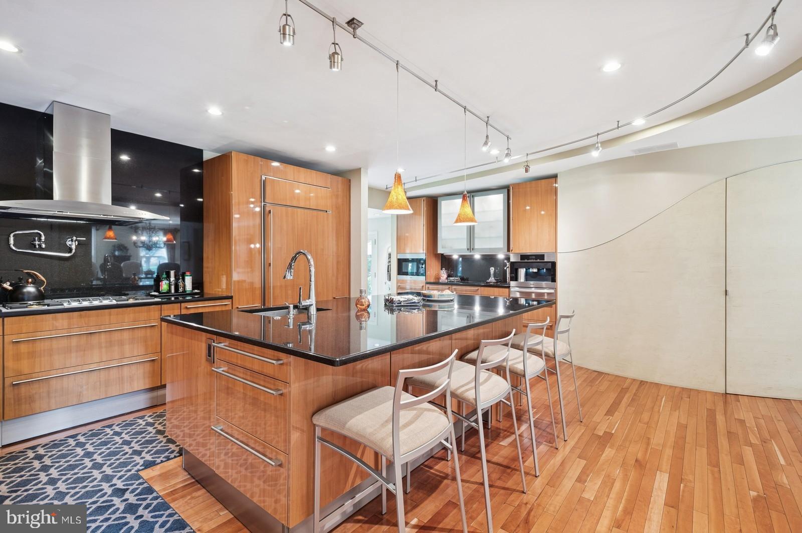 FAIRFIELD - Residential