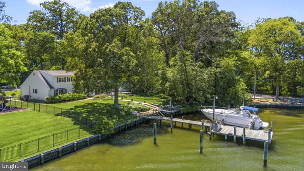 FAIR OAKS ON THE MAGOTHY - Residential