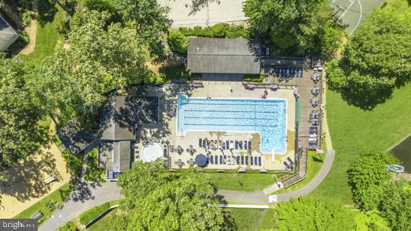 FAIR OAKS ON THE MAGOTHY - Residential