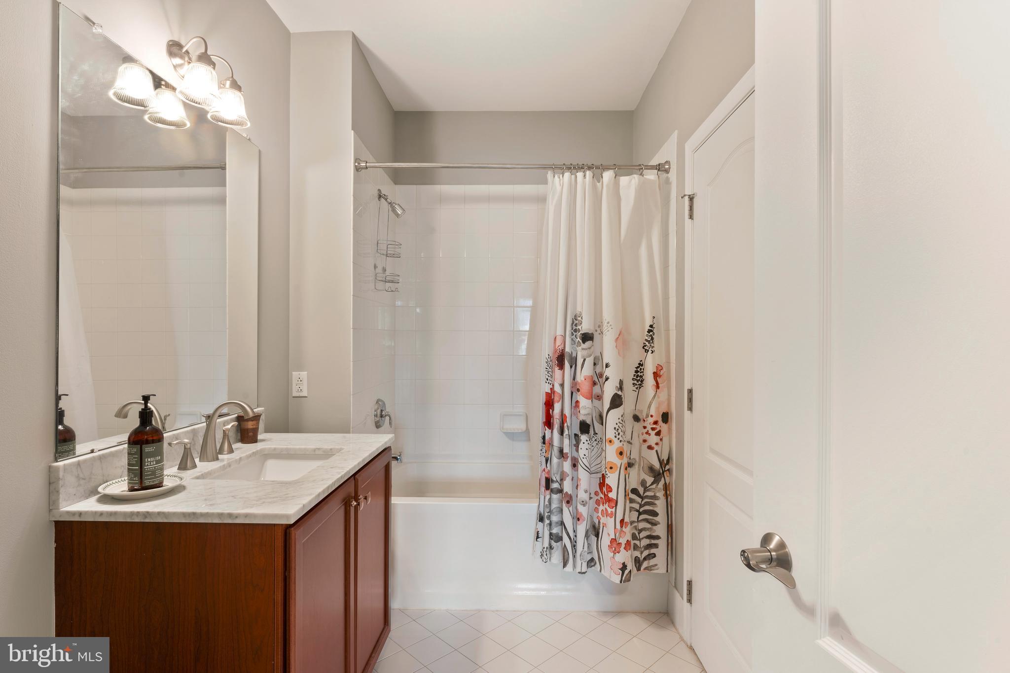 HUNTINGDON PLACE - Residential