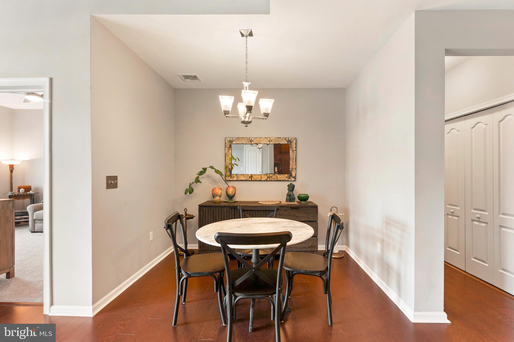 HUNTINGDON PLACE - Residential