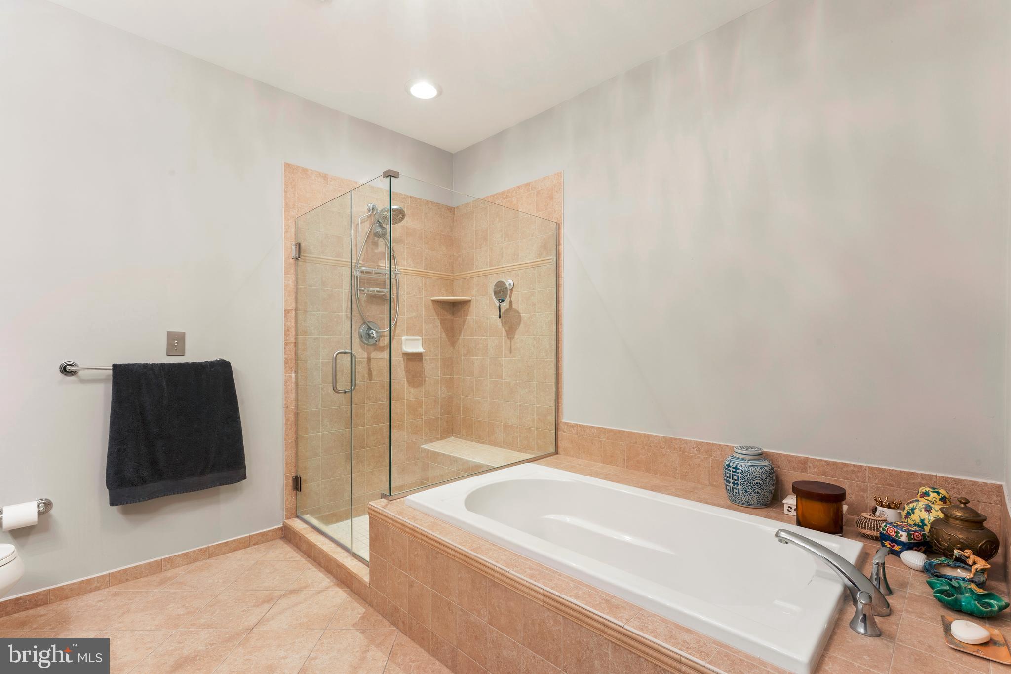 HUNTINGDON PLACE - Residential