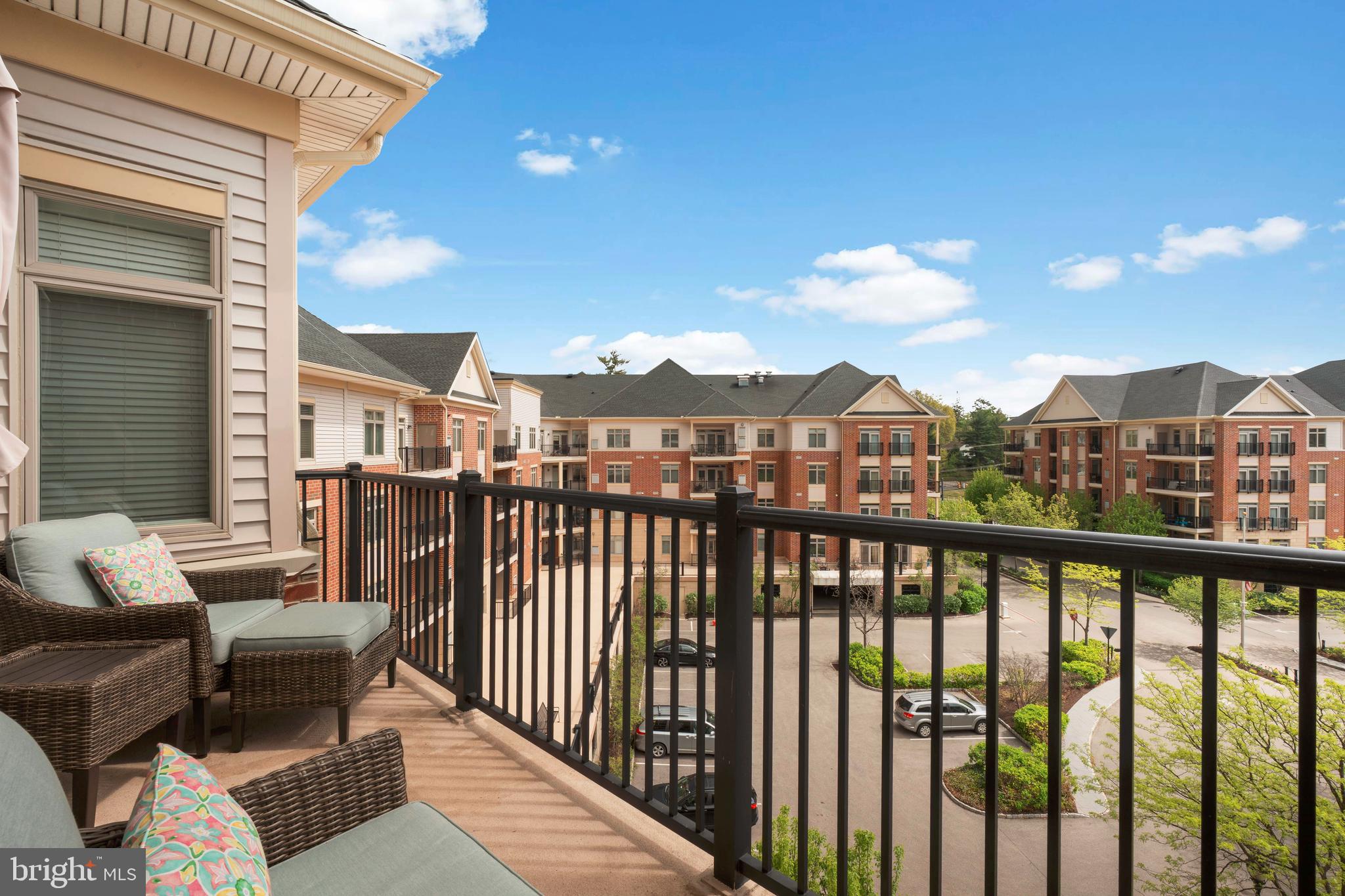 HUNTINGDON PLACE - Residential